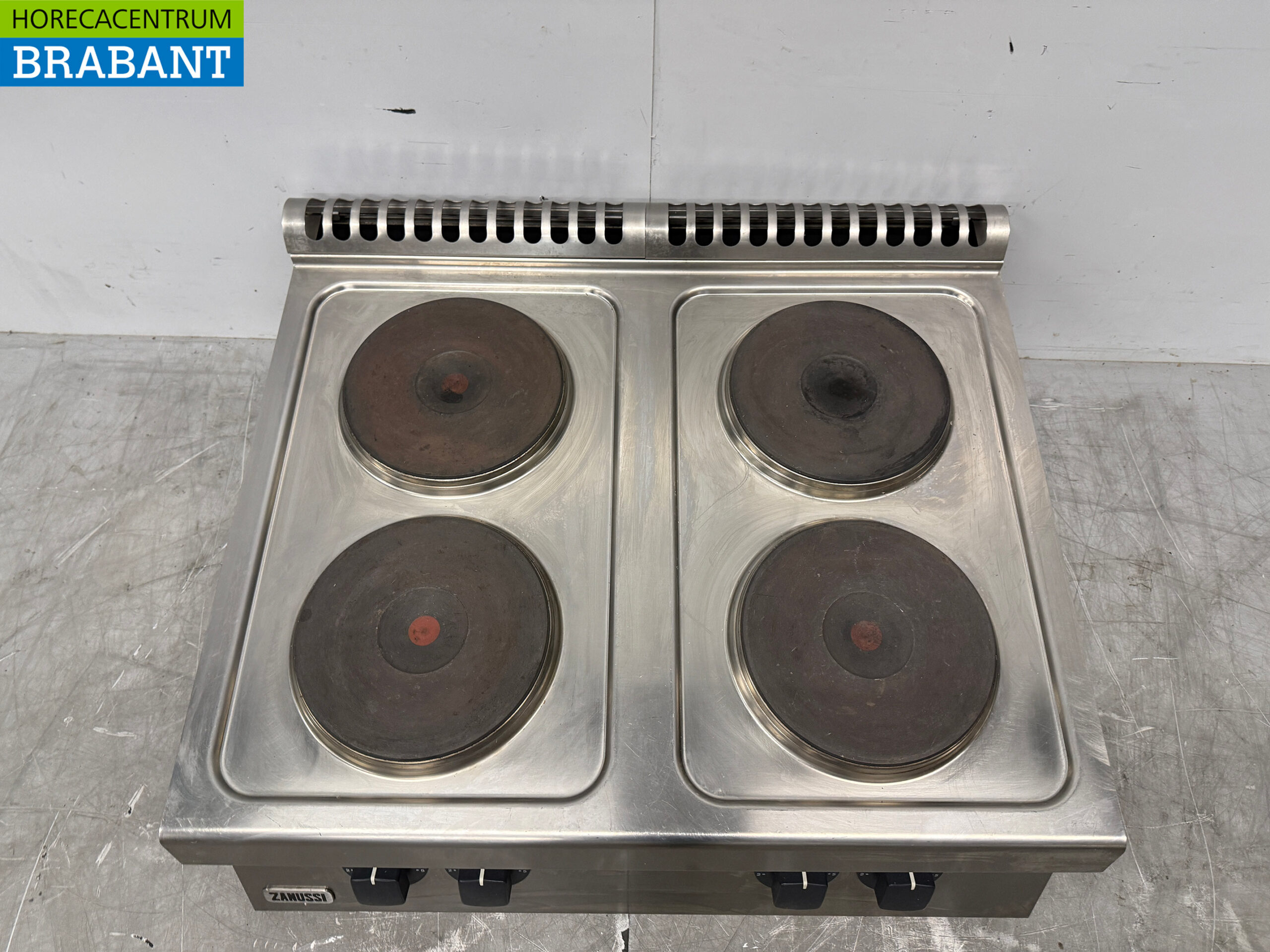 Stainless steel Zanussi 4 Burner Electric Stove 80 cm 400V Catering - Image 4