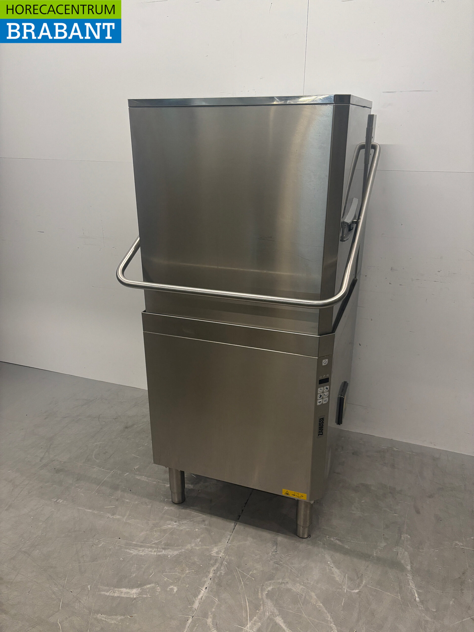 Stainless steel Zanussi NHT8 Sliding dishwasher 400V Catering - Image 2