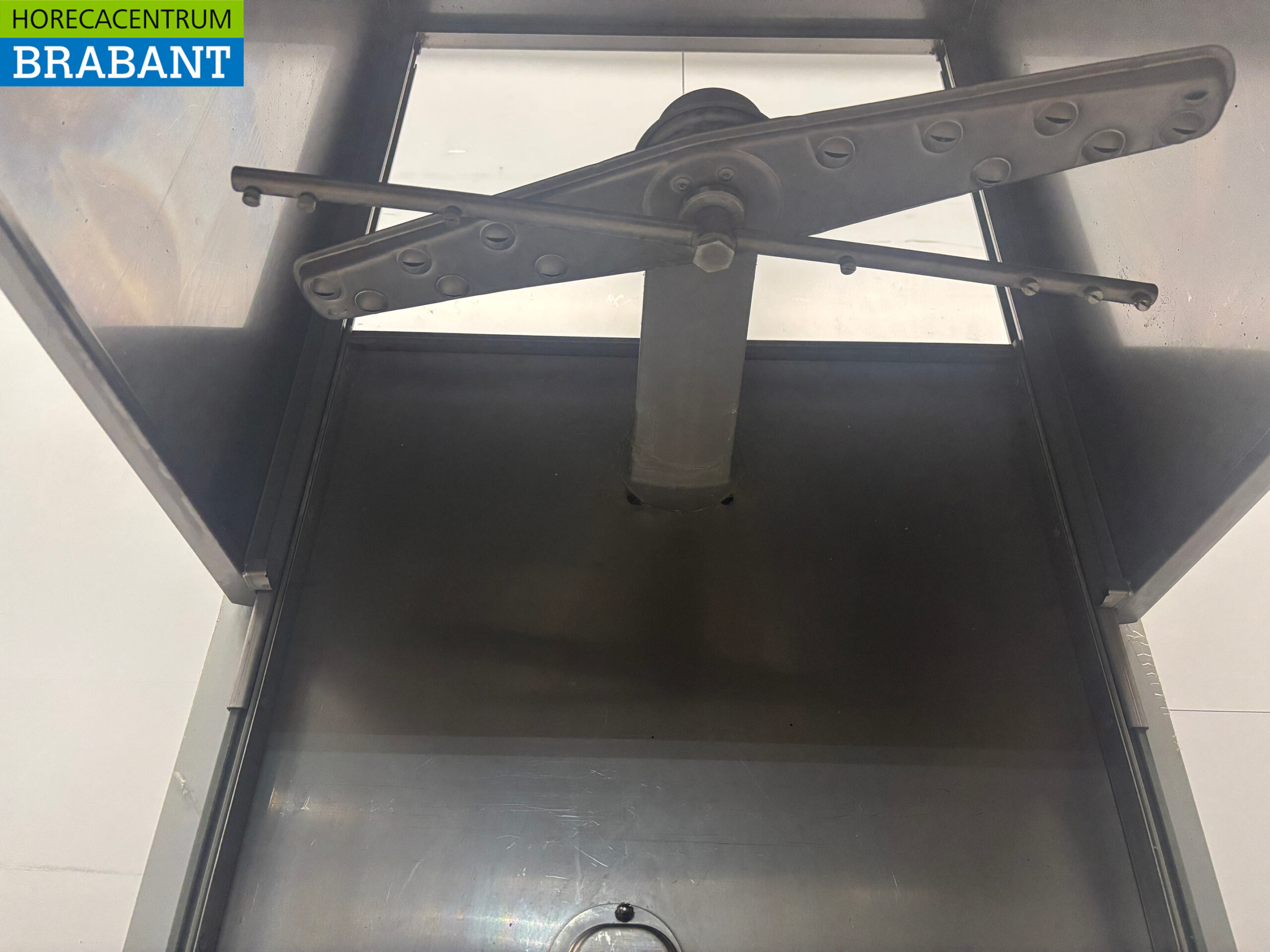 Stainless steel Zanussi NHT8 Sliding dishwasher 400V Catering - Image 4