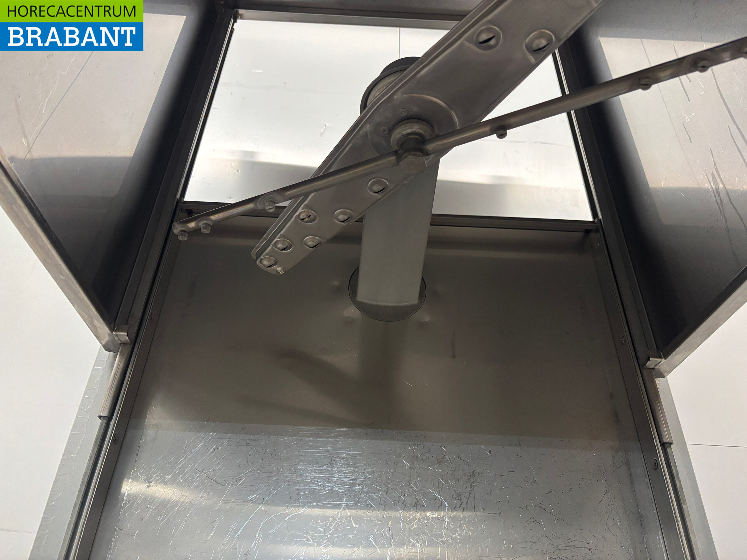 Stainless steel Zanussi HHT8 Sliding dishwasher 400V Catering - Image 4