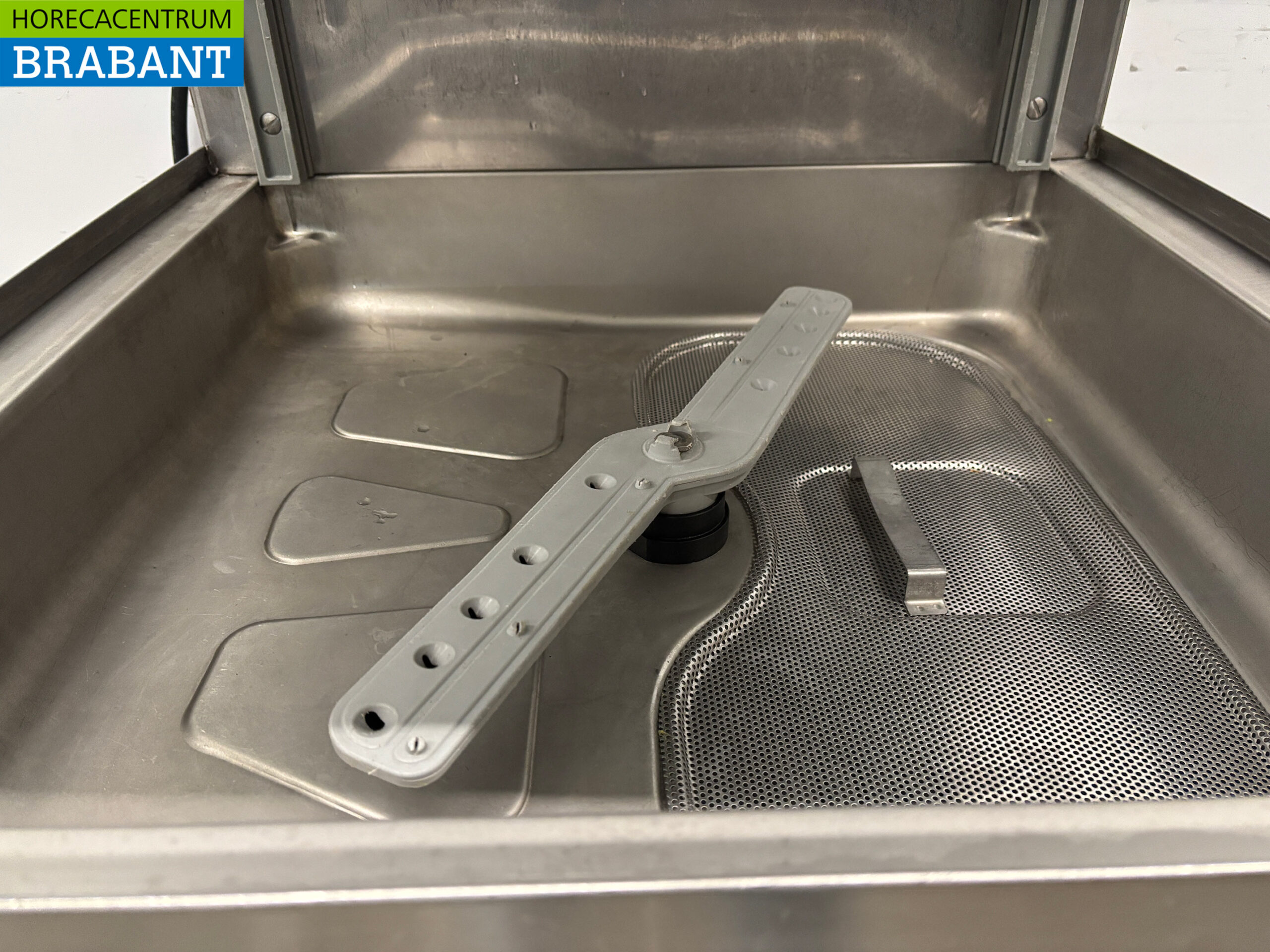 Stainless steel Walo Pass-through dishwasher with drain pump 400V Horeca - Image 5
