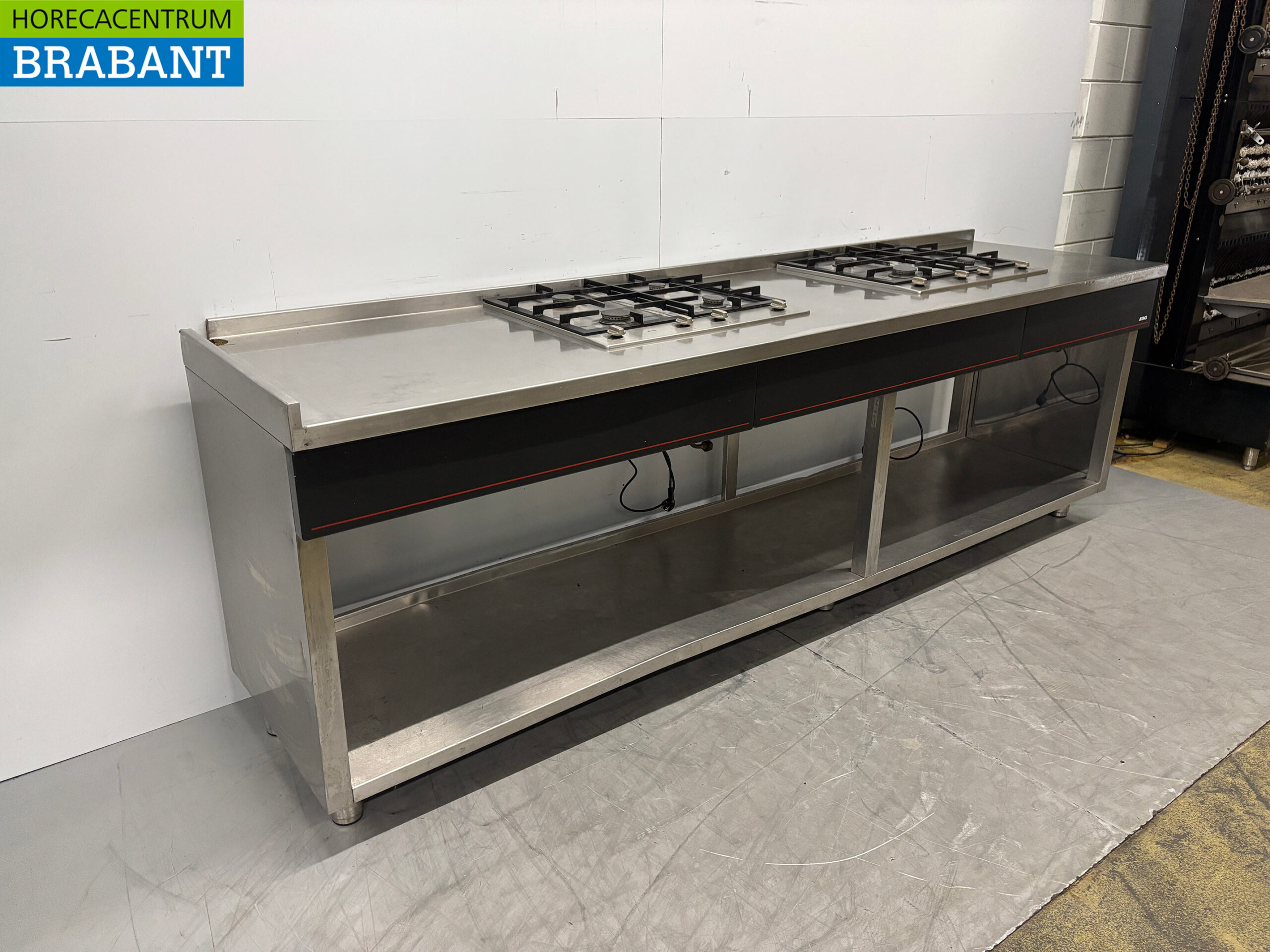 Stainless steel Atag Worktable with 2 x 4 burner Stove 269 cm GAS Catering - Image 3