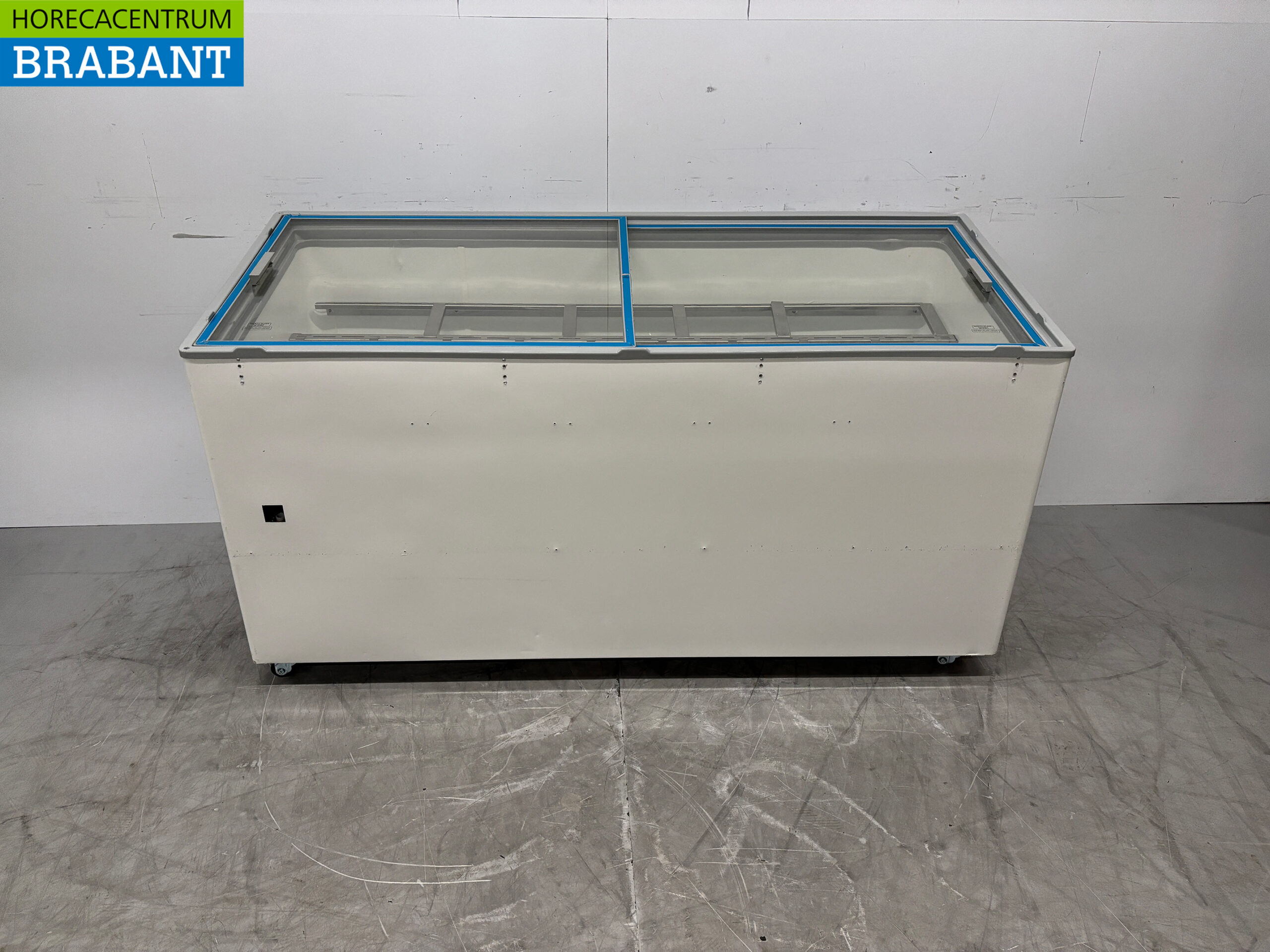 Mobile Combisteel Cuba Scoop ice cream display case 13 trays 230V Catering