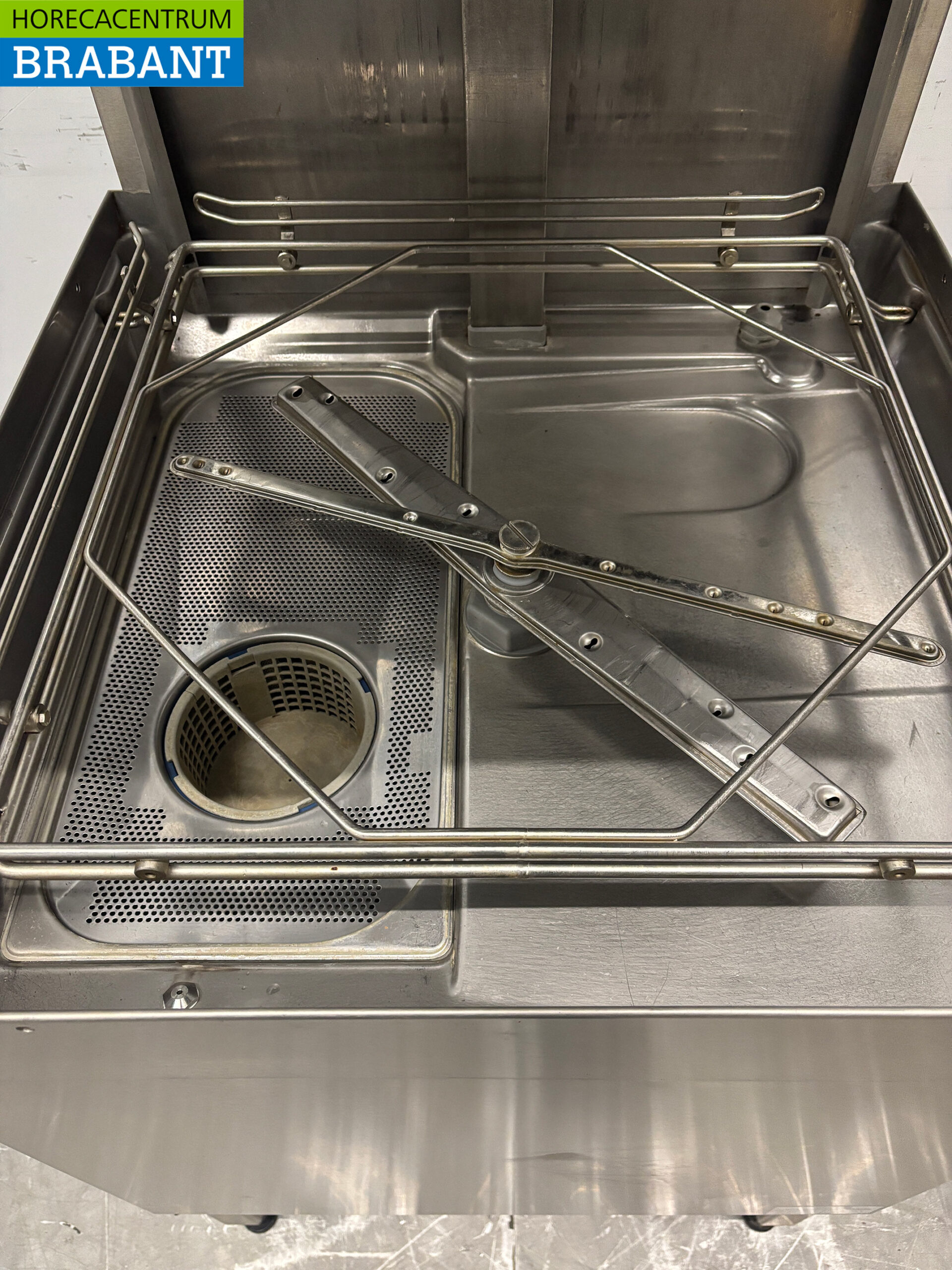 Stainless steel Hobart AMX-10 Sliding dishwasher with drain pump 400V Catering - Image 5