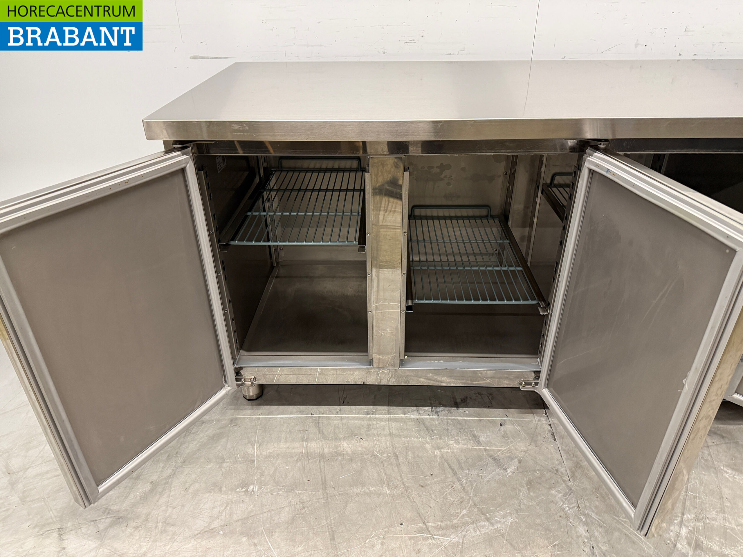 Stainless steel Ecofrost Refrigerated Workbench 3 Doors 179.5 cm 230V Catering - Image 4