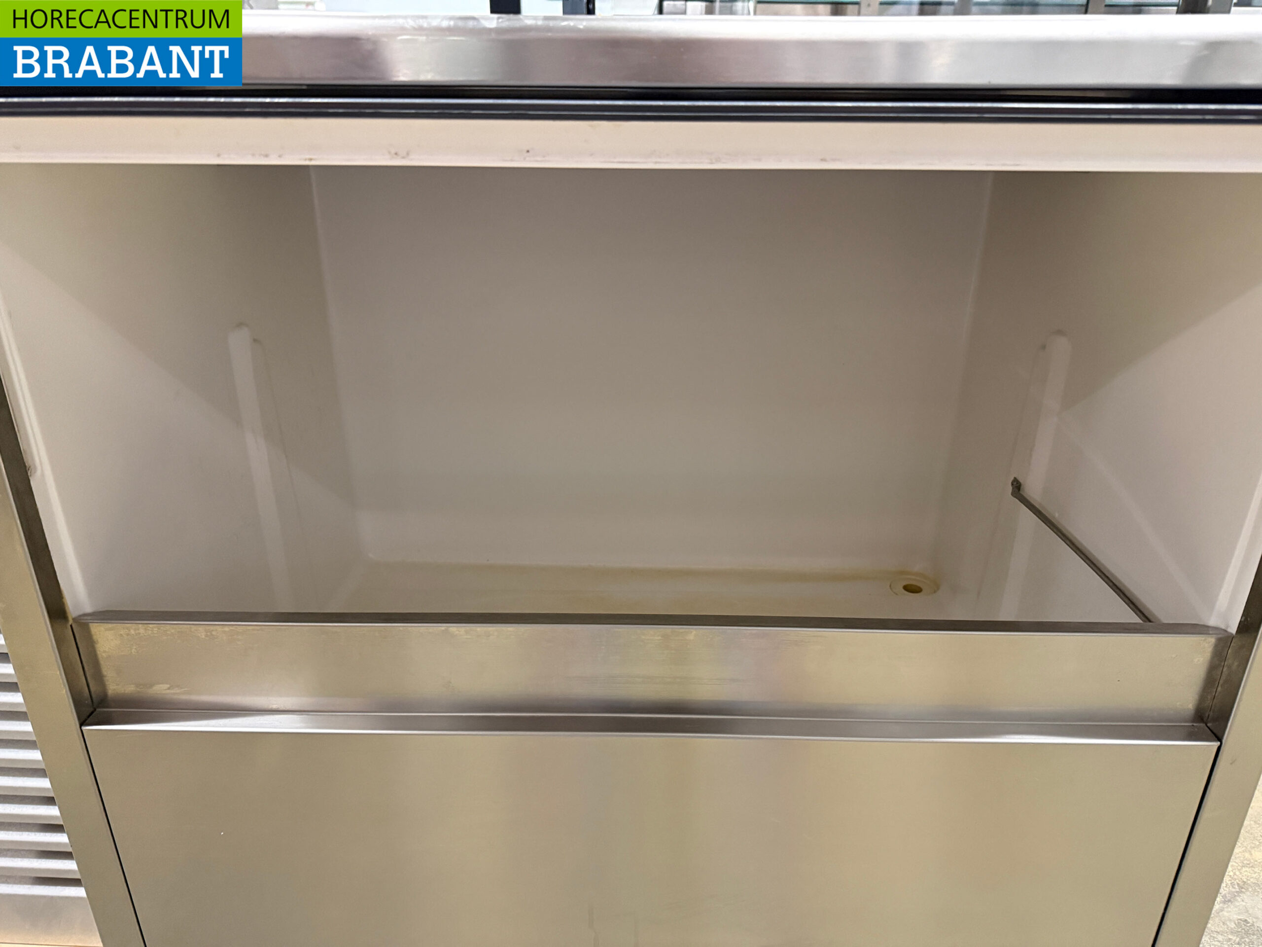 Stainless steel Brema Peeling ice machine 155 kilos per day 230V Horeca - Image 4