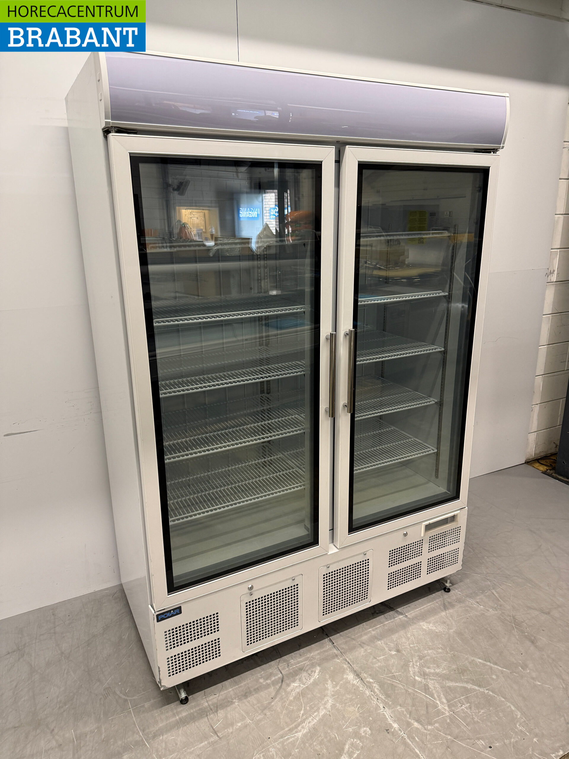 Polar Glass door freezer cabinet Freezer cabinet with glass doors 920 liters 230V Horeca - Image 3