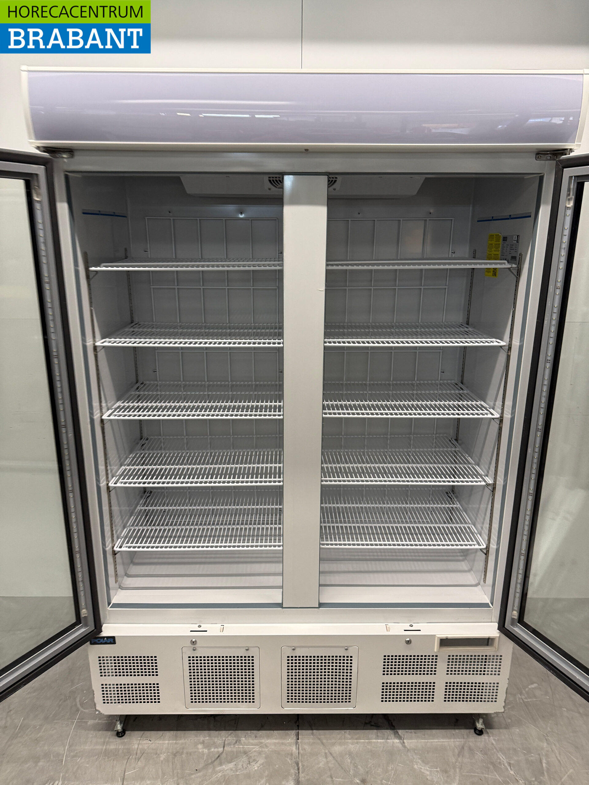 Polar Glass door freezer cabinet Freezer cabinet with glass doors 920 liters 230V Horeca - Image 4