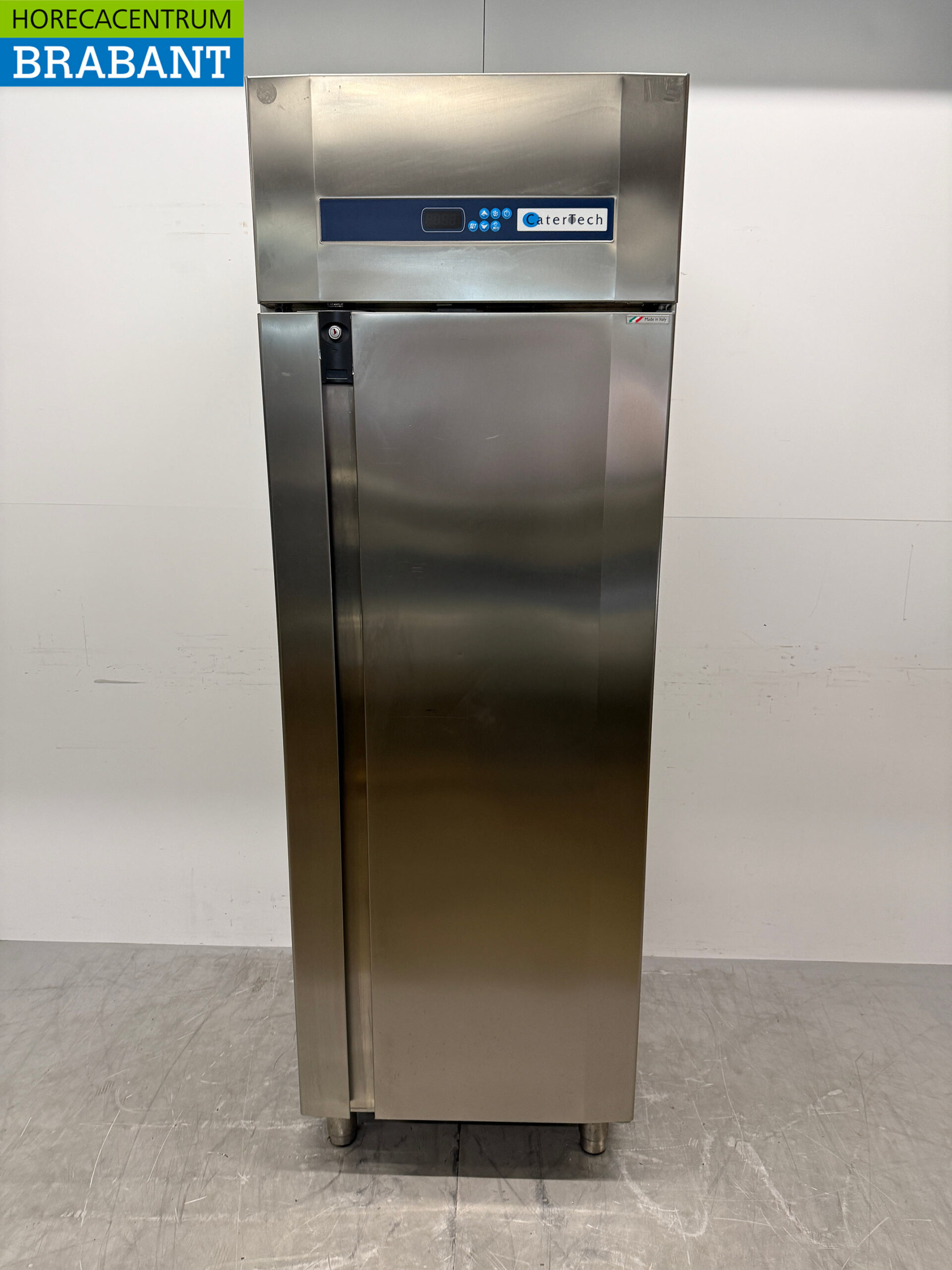 Stainless steel Catertech Refrigeration 650 liters 230V Catering