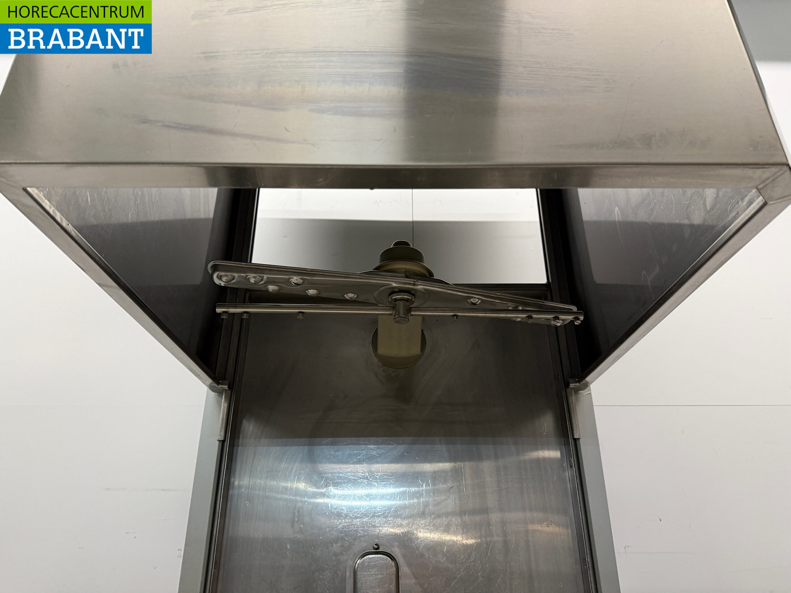 Stainless steel Zanussi HHT8 Sliding dishwasher 400V Catering - Image 5
