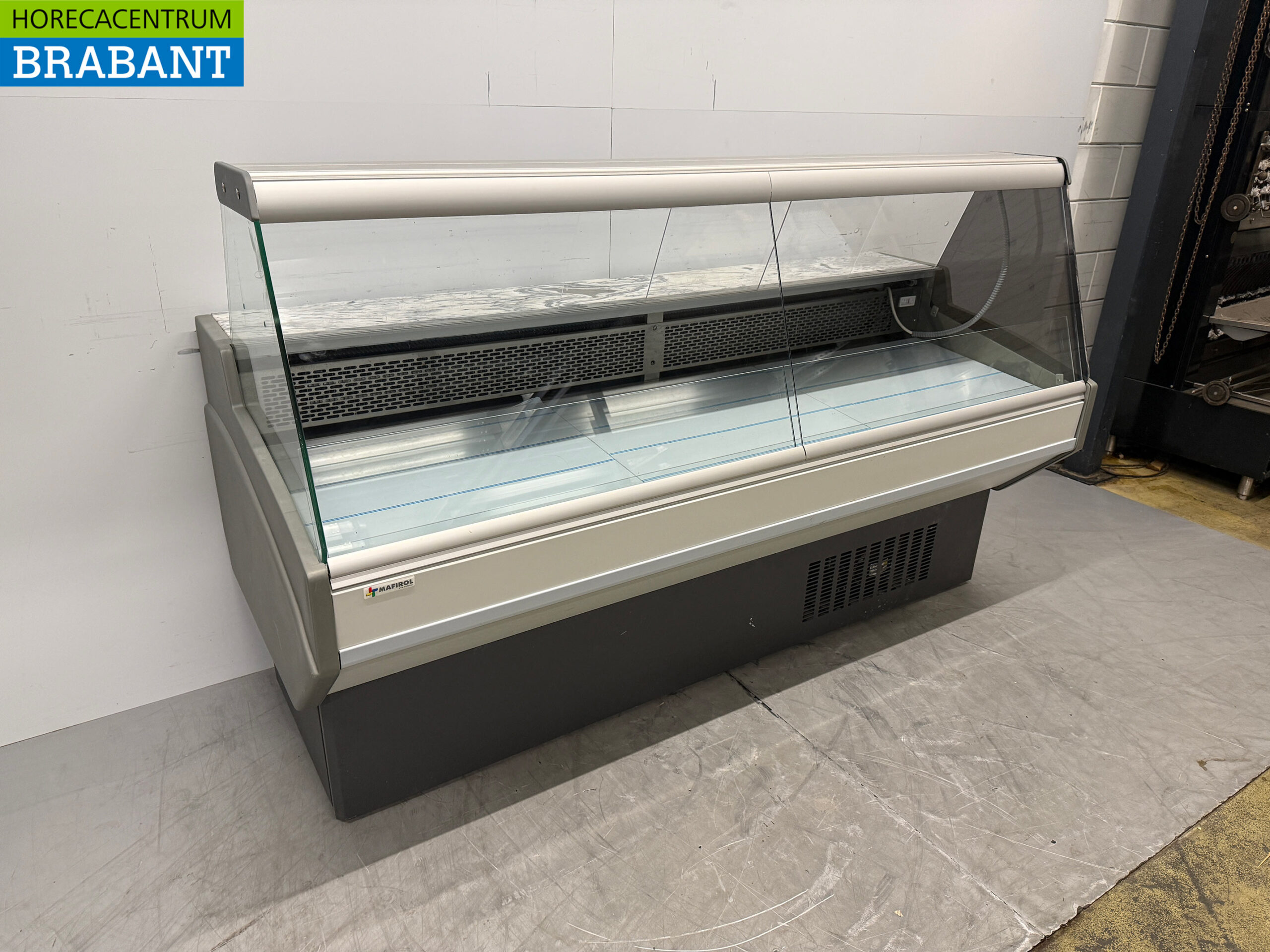 Mafirol Refrigerated Display Case Snack Display Case 200 cm 230V Catering Cafeteria - Image 3