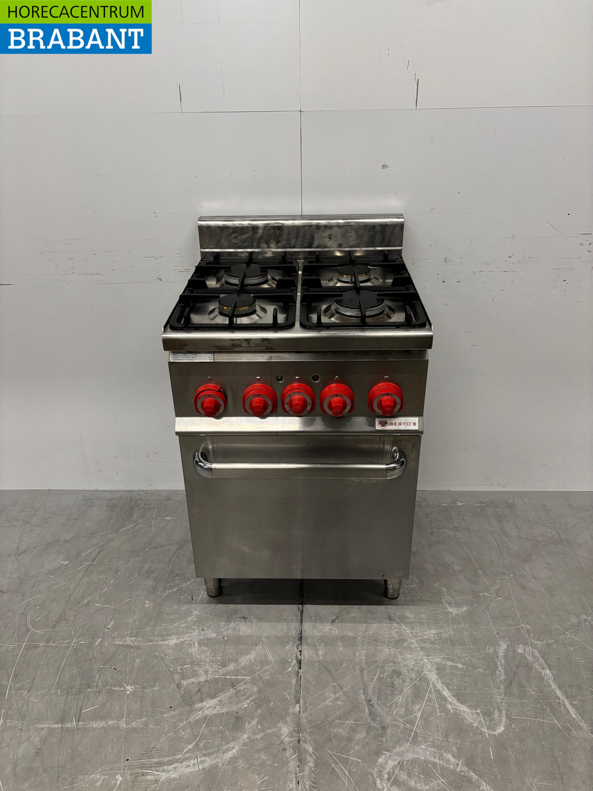 Stainless steel Berto's 4 Burner Stove with oven 3 x 1/1 GN GAS + 230V Horeca