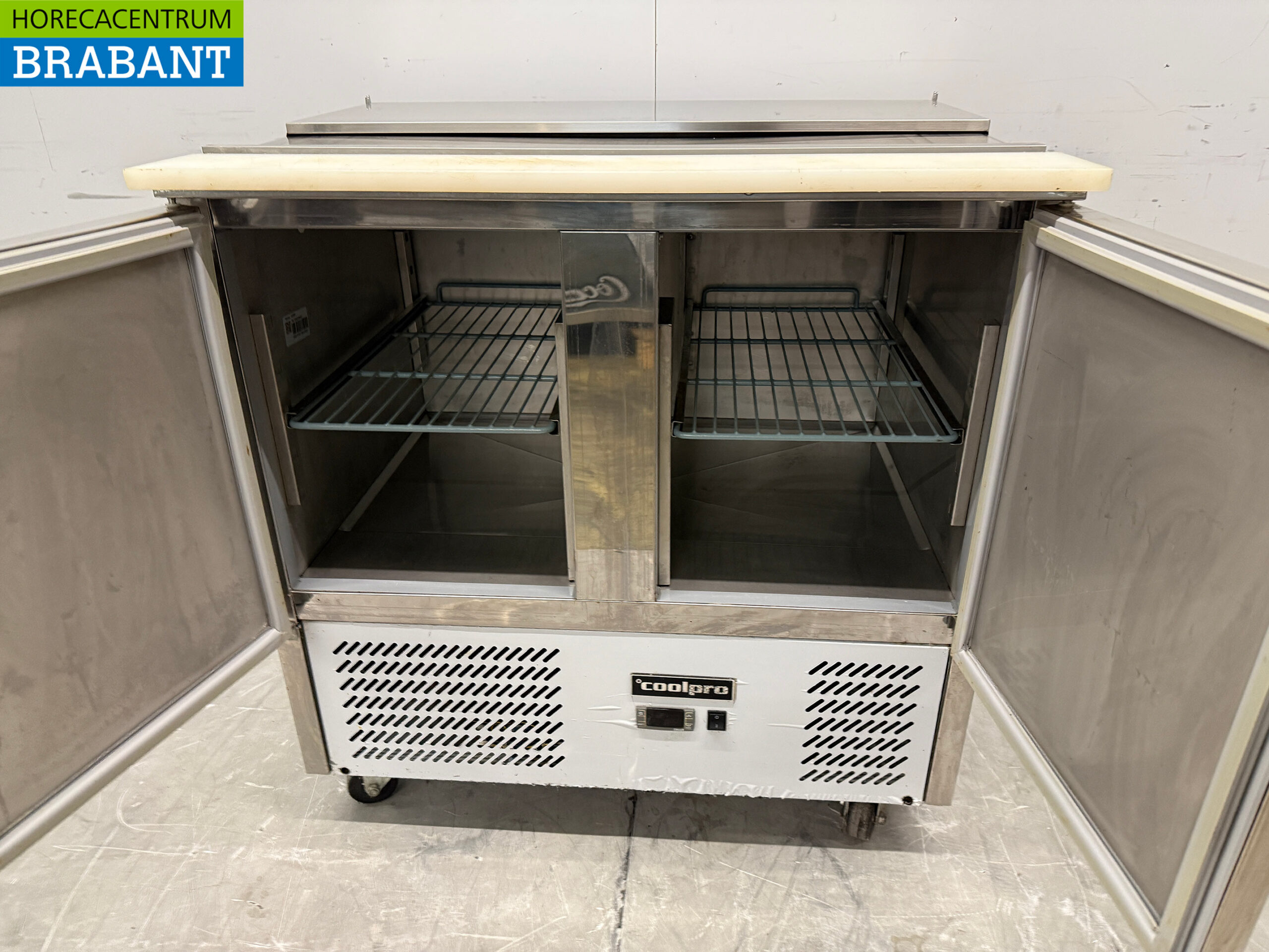 Stainless steel Coolpro Mobile Saladette Refrigerated Workbench 2 Doors 90.5 cm 230V Horeca - Image 5