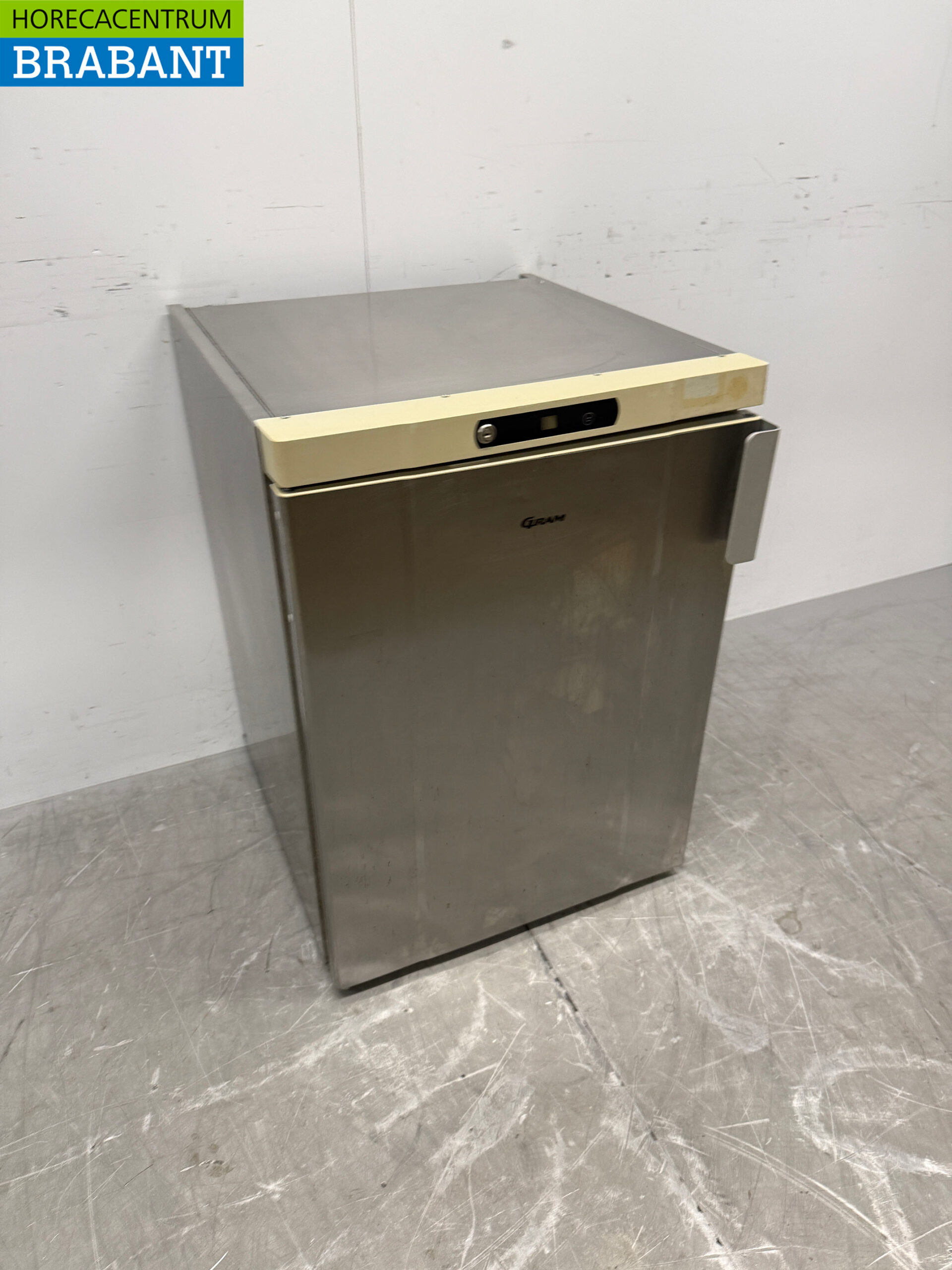 Stainless steel Gram Freezer 78 liters 230V Catering - Image 3