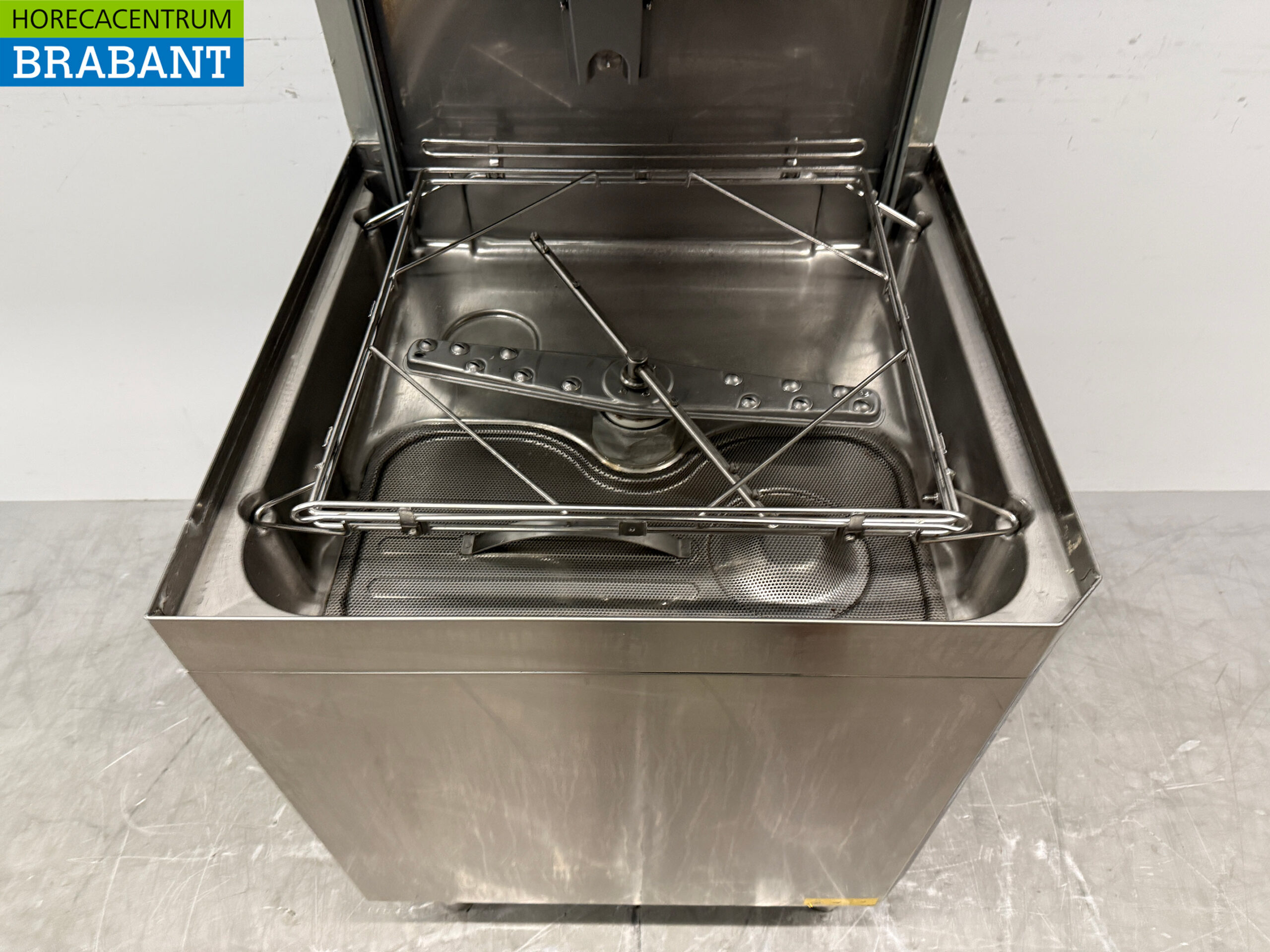Stainless steel Zanussi HHT8 Sliding dishwasher 400V Catering - Image 4
