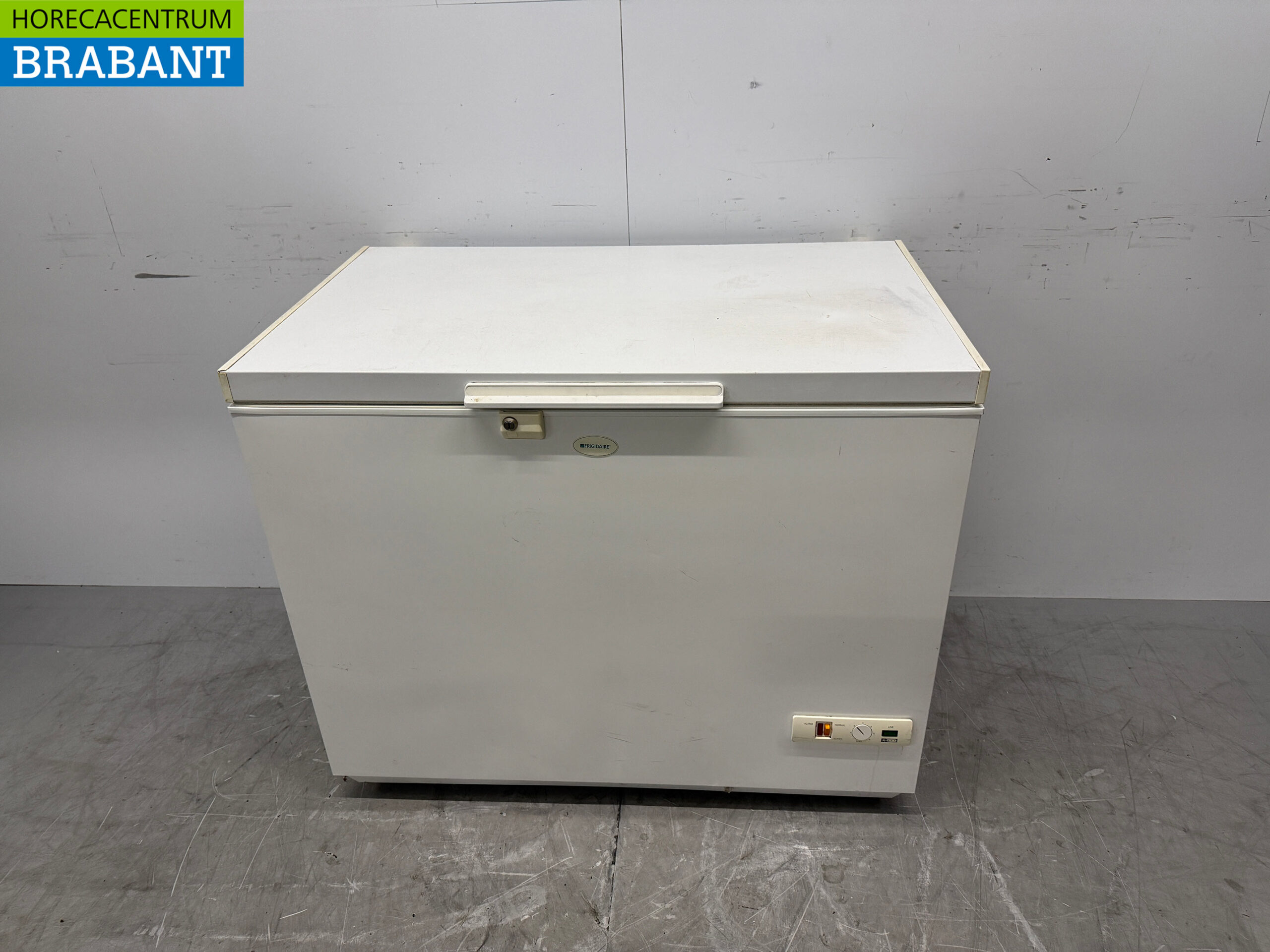 Frigidaire Freezer Chest Freezer 193 liters 230V Horeca