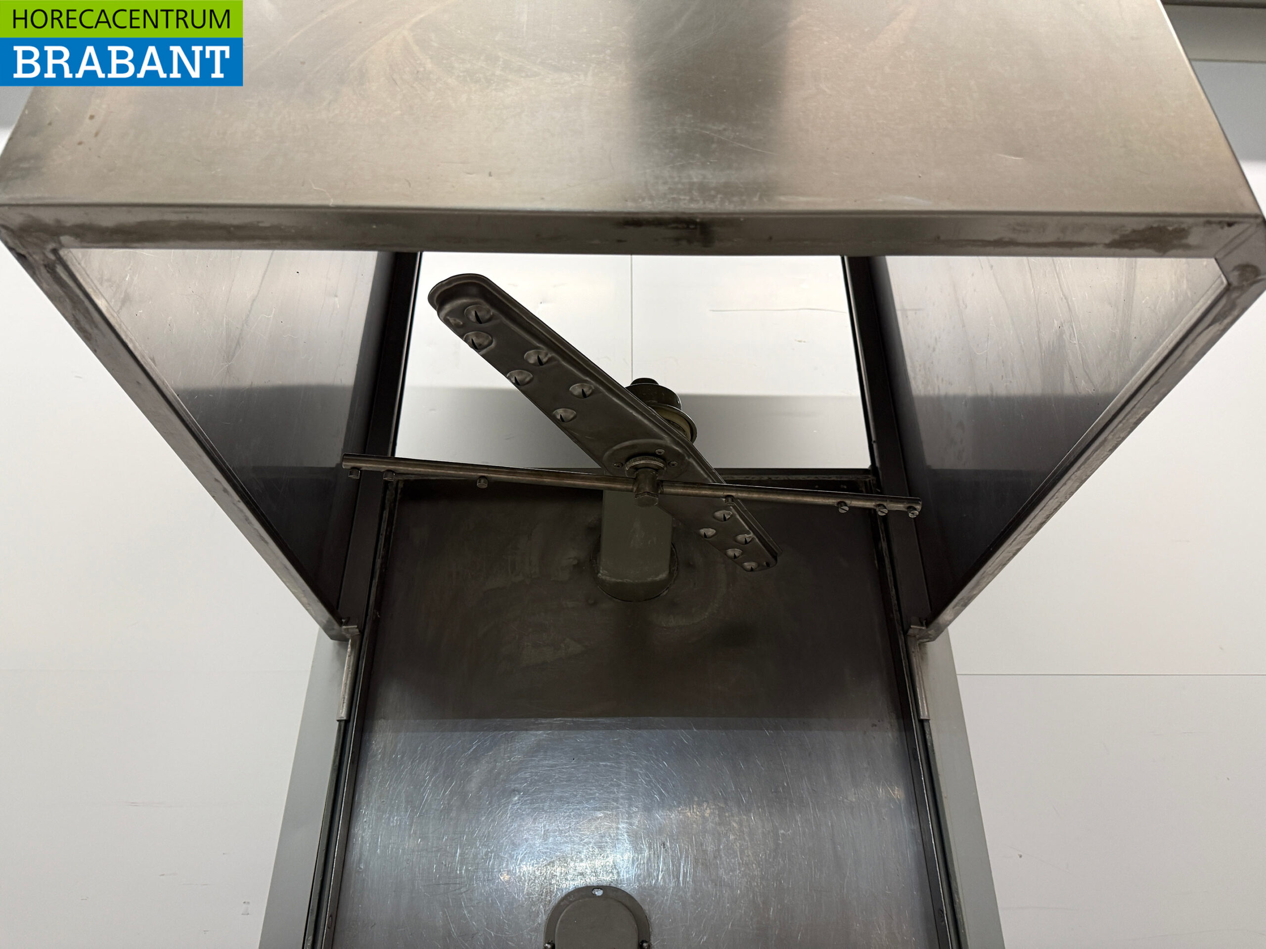 Stainless steel Zanussi HHT8 Sliding dishwasher with drain pump 400V Catering - Image 5