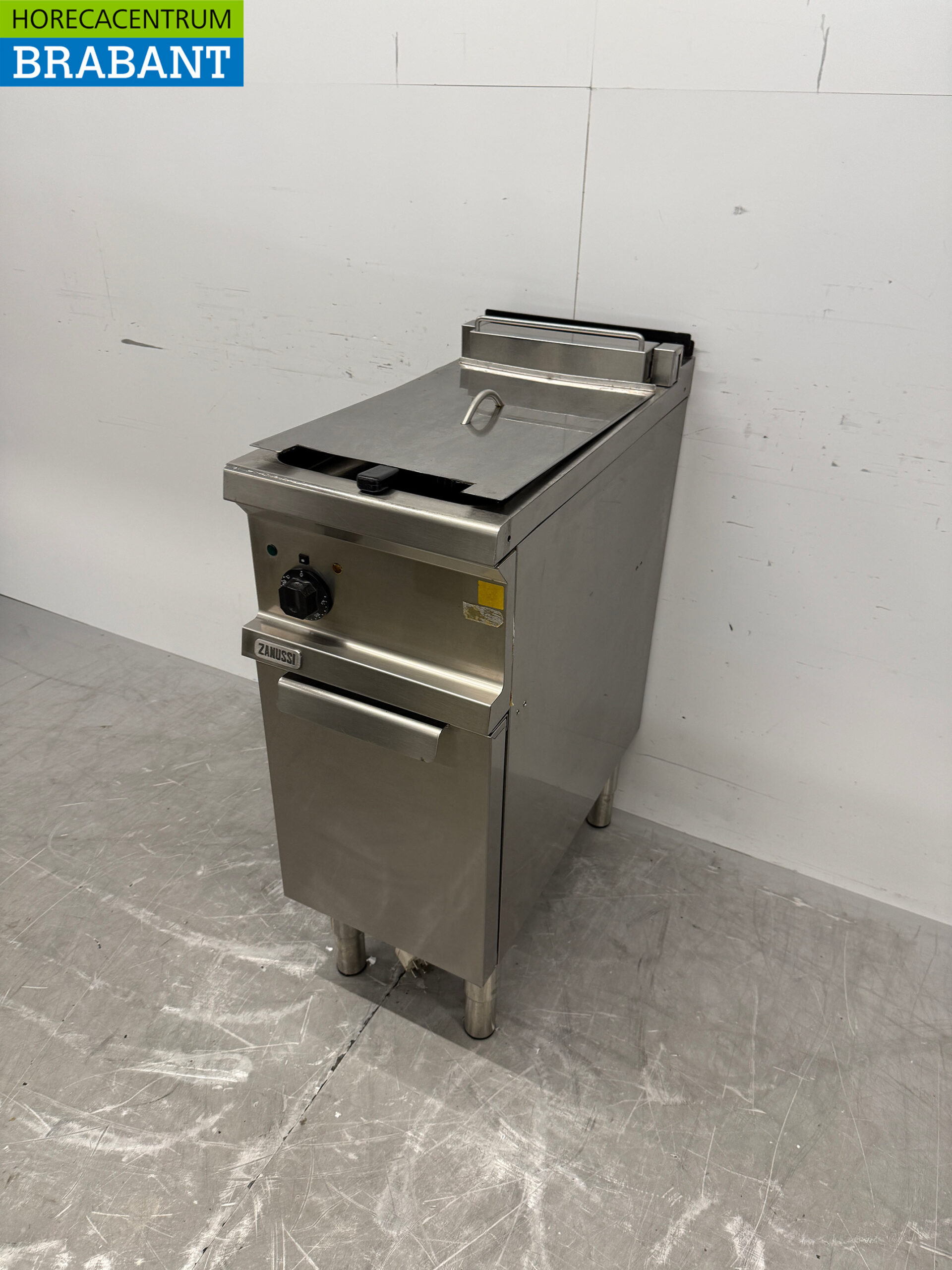 Stainless steel Zanussi Fryer 14 liters 400V Horeca - Image 2