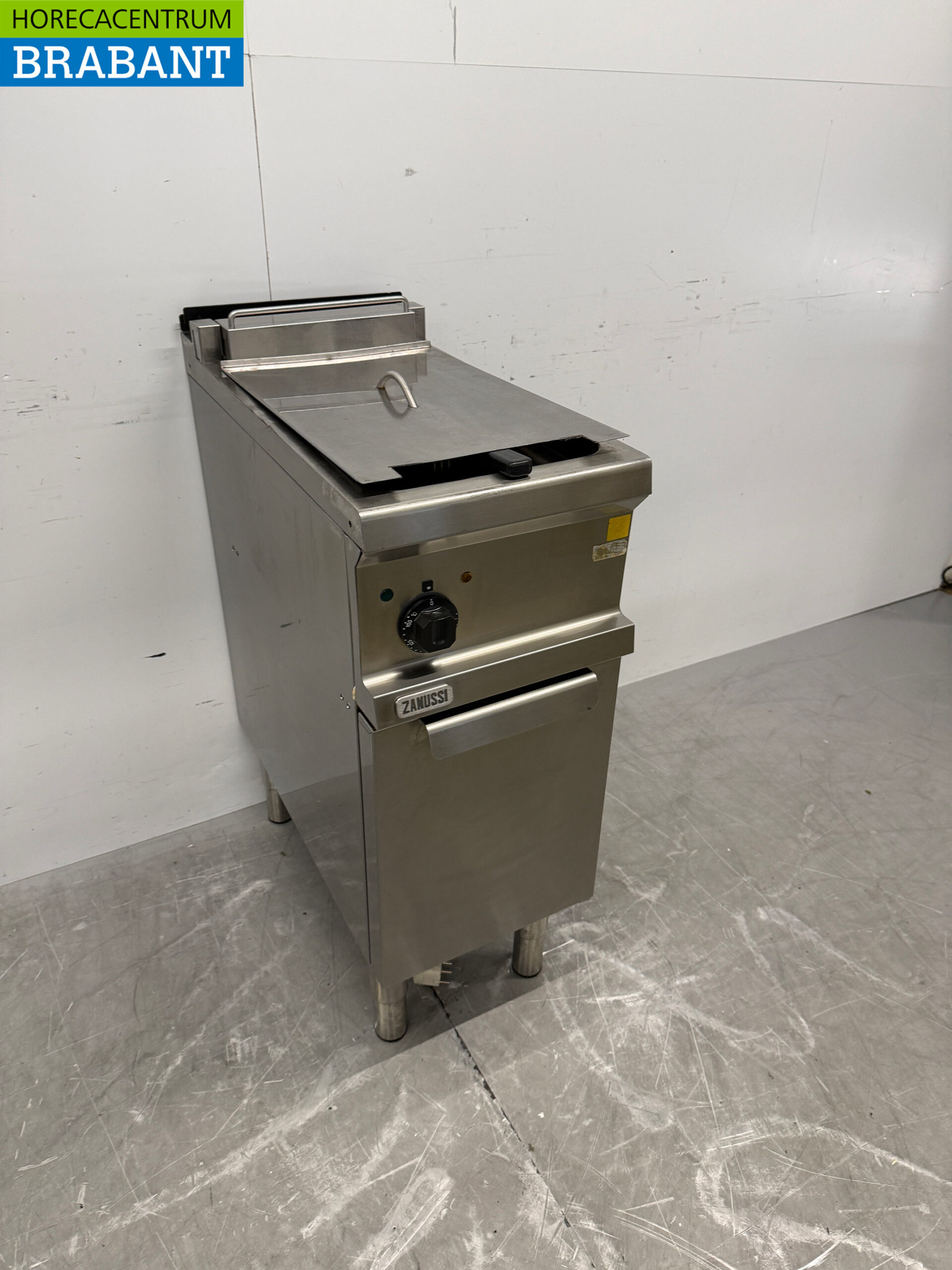 Stainless steel Zanussi Fryer 14 liters 400V Horeca - Image 3