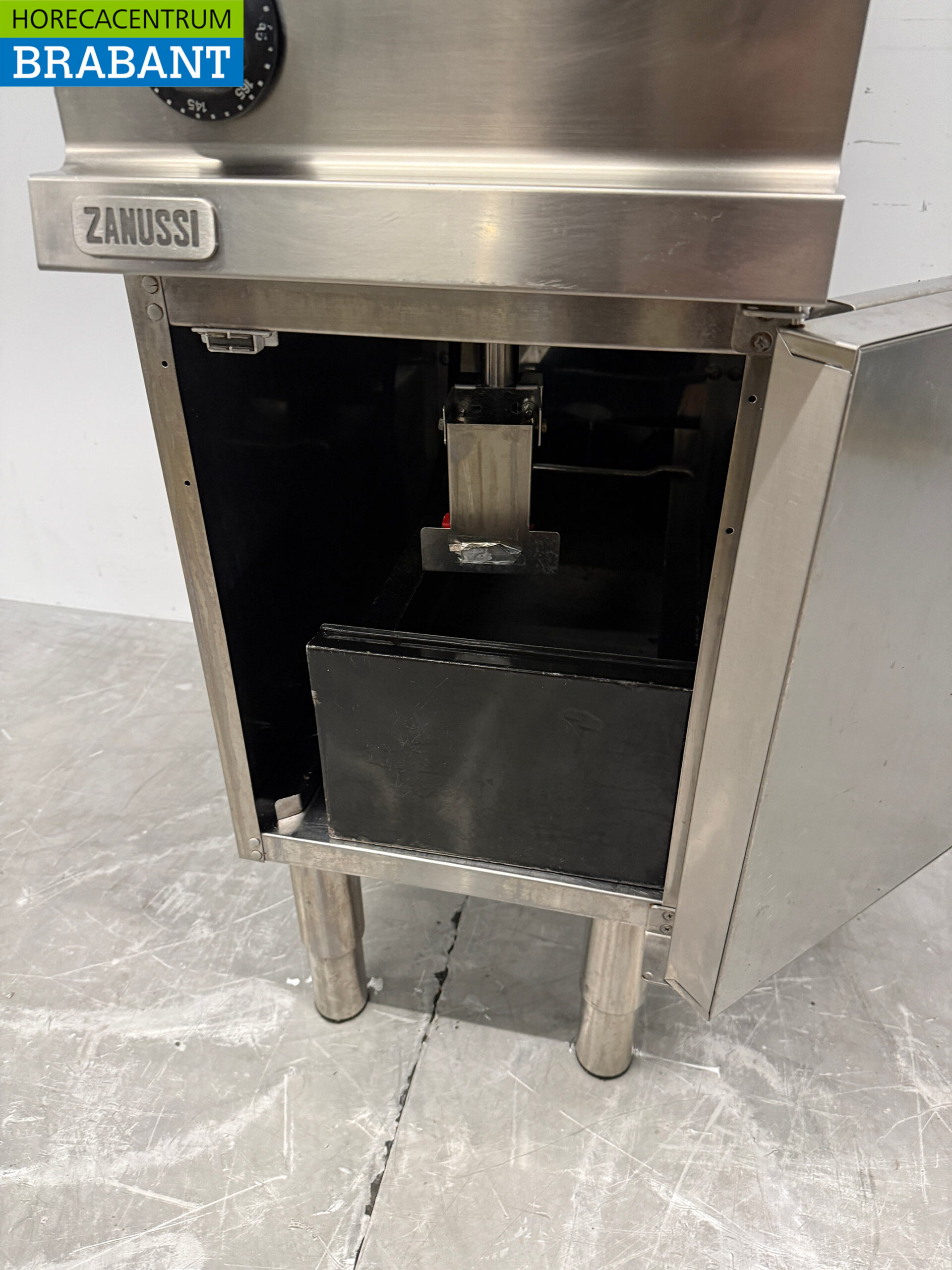 Stainless steel Zanussi Fryer 14 liters 400V Horeca - Image 6