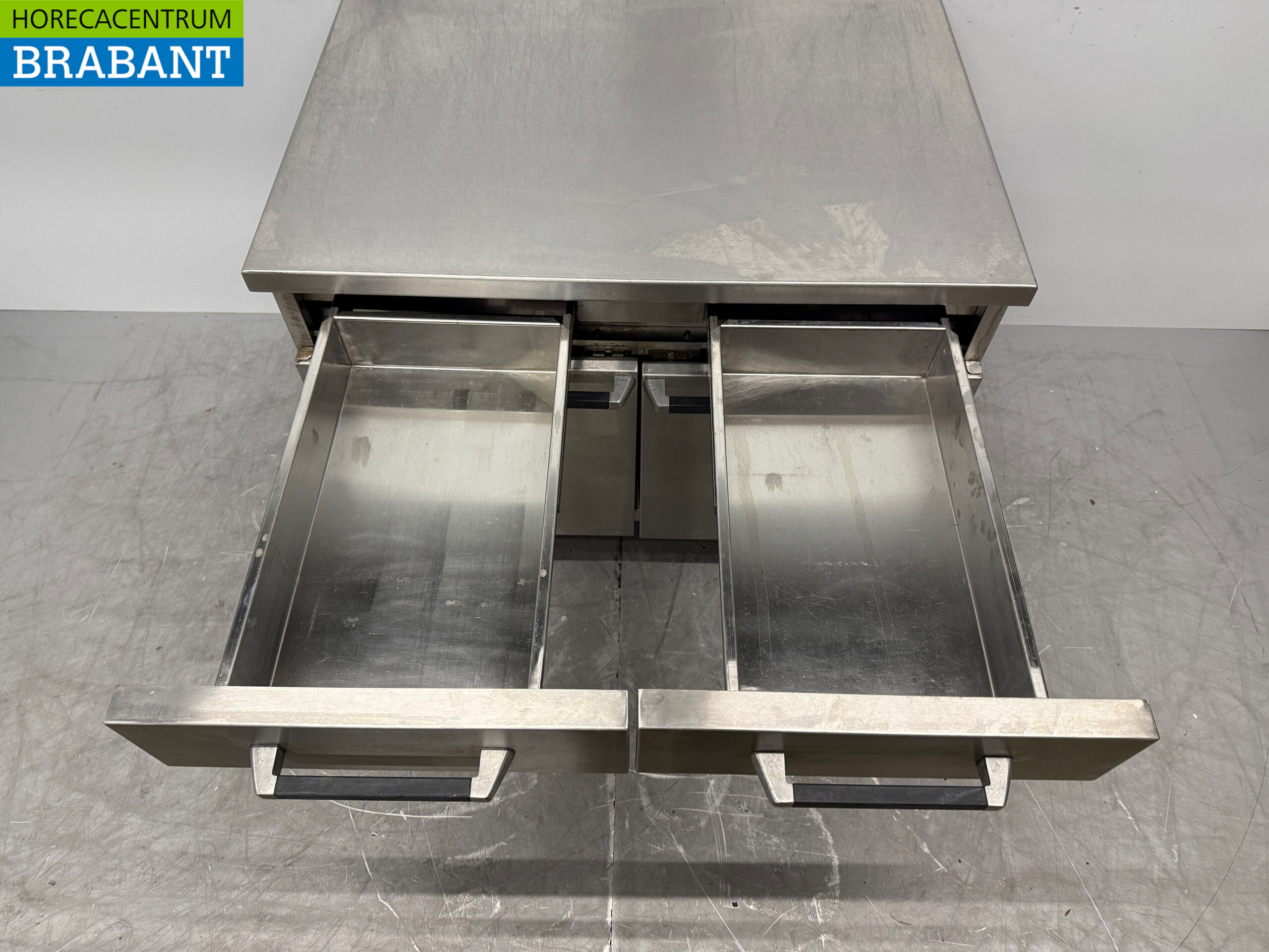 Stainless steel Work Cabinet 2 swing doors and 2 drawers 105 cm Catering - Image 4