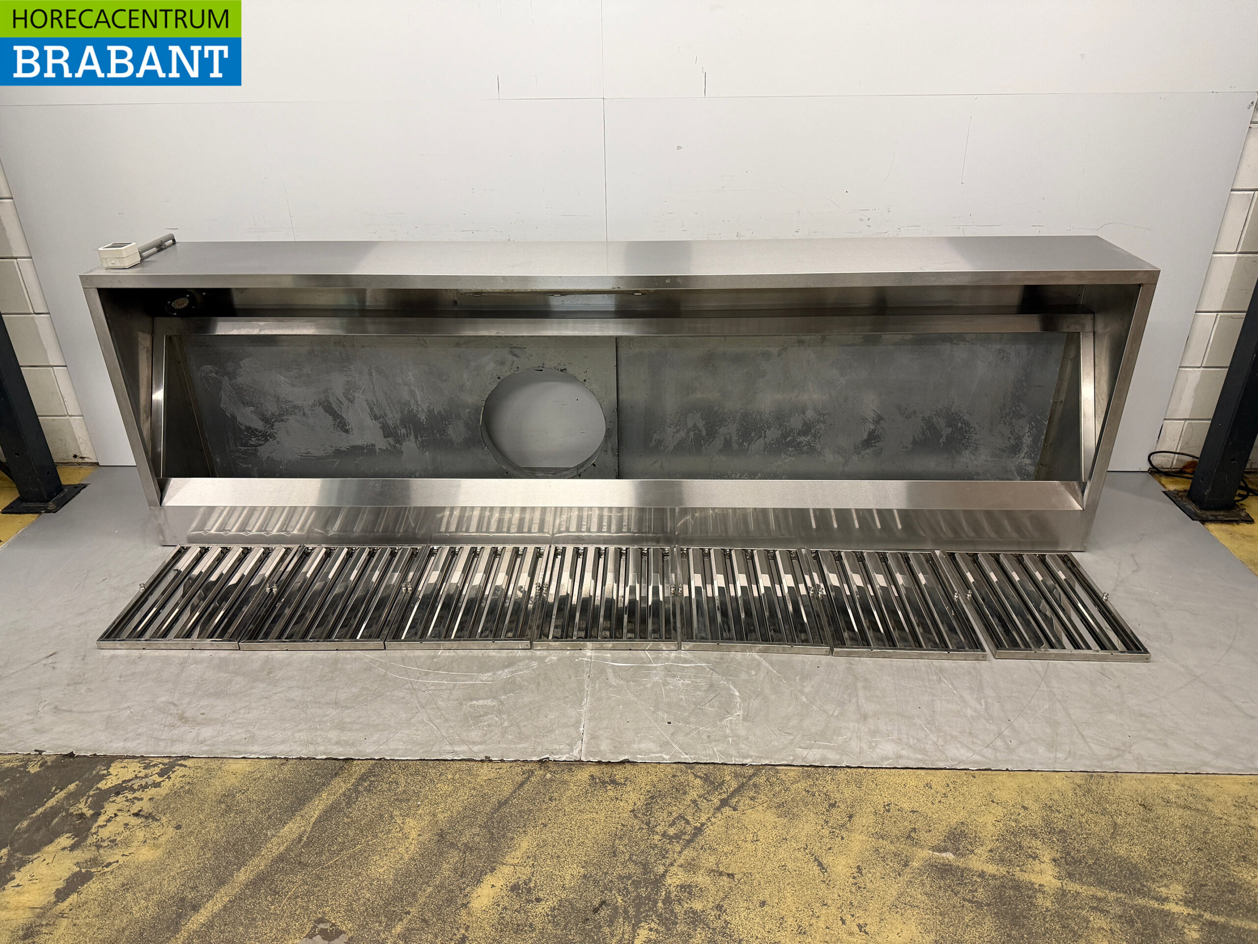 Stainless steel extractor hood Extractor hood with slat filters 300 cm Box model 230V Horeca