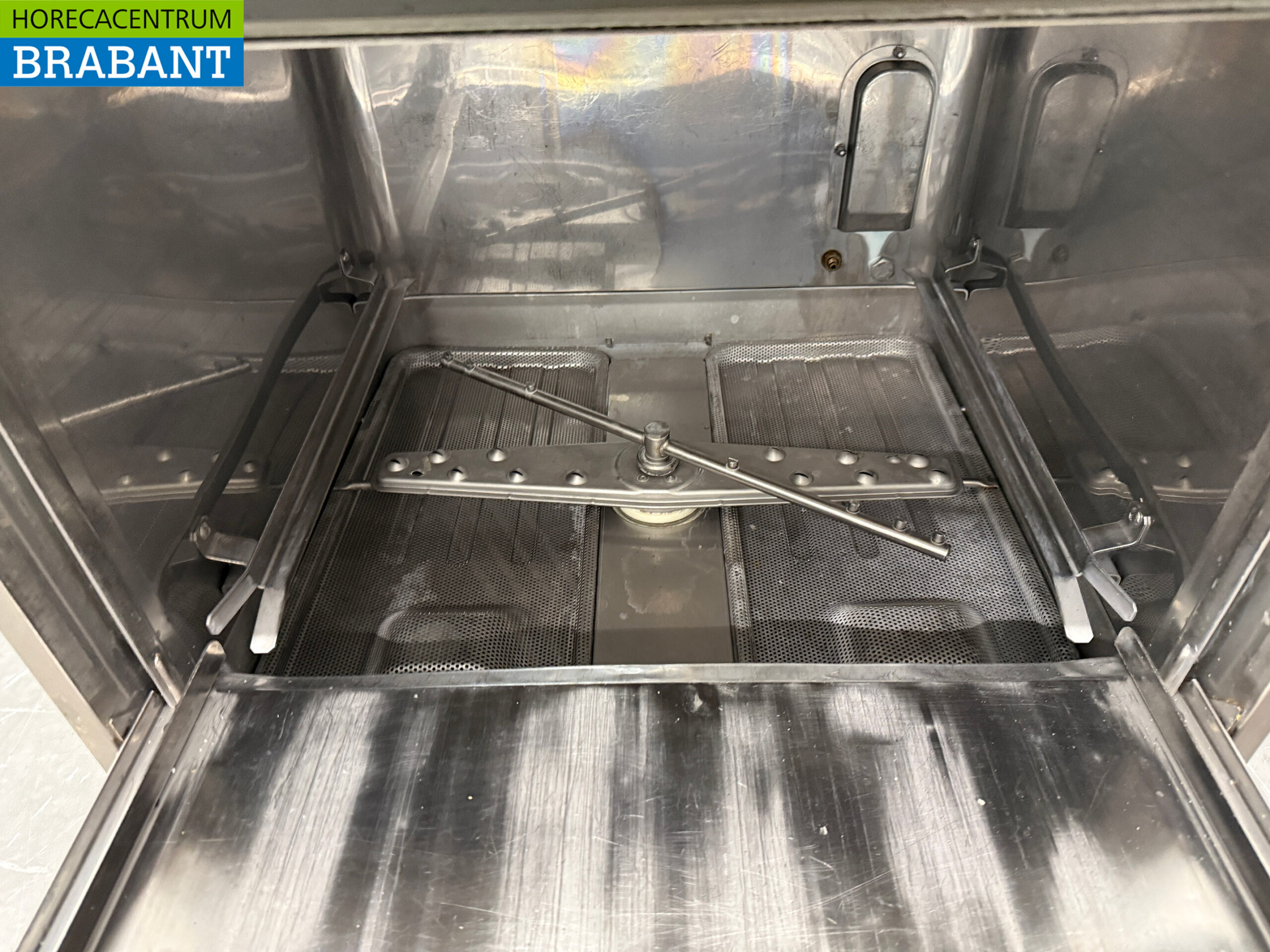 Stainless steel Zanussi Zucai Dishwasher 400V Catering - Image 4