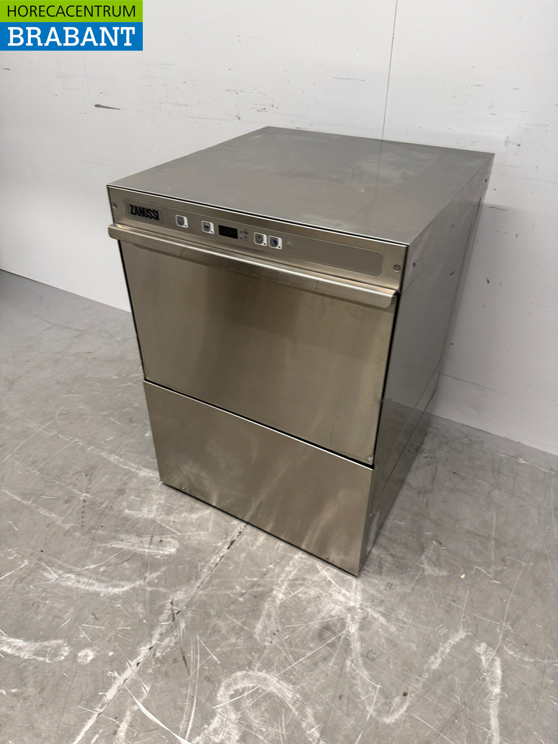 Stainless steel Zanussi NUC1 Dishwasher 230V Catering - Image 2