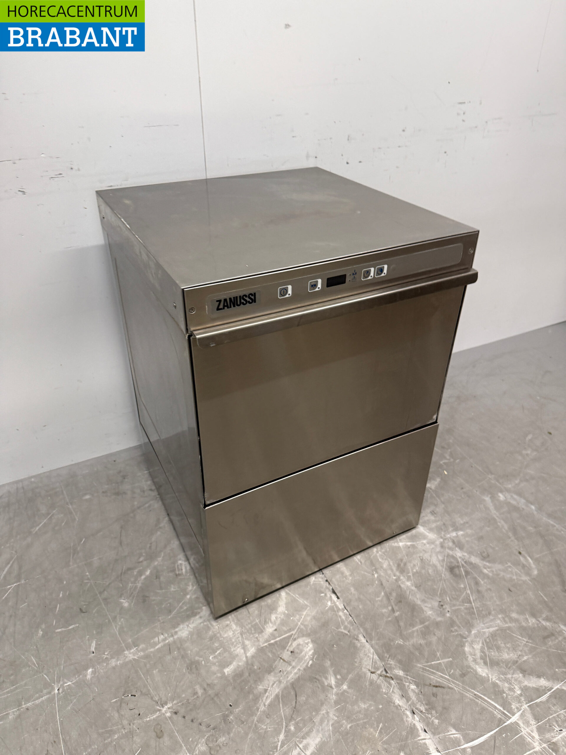 Stainless steel Zanussi NUC1 Dishwasher 230V Catering - Image 3