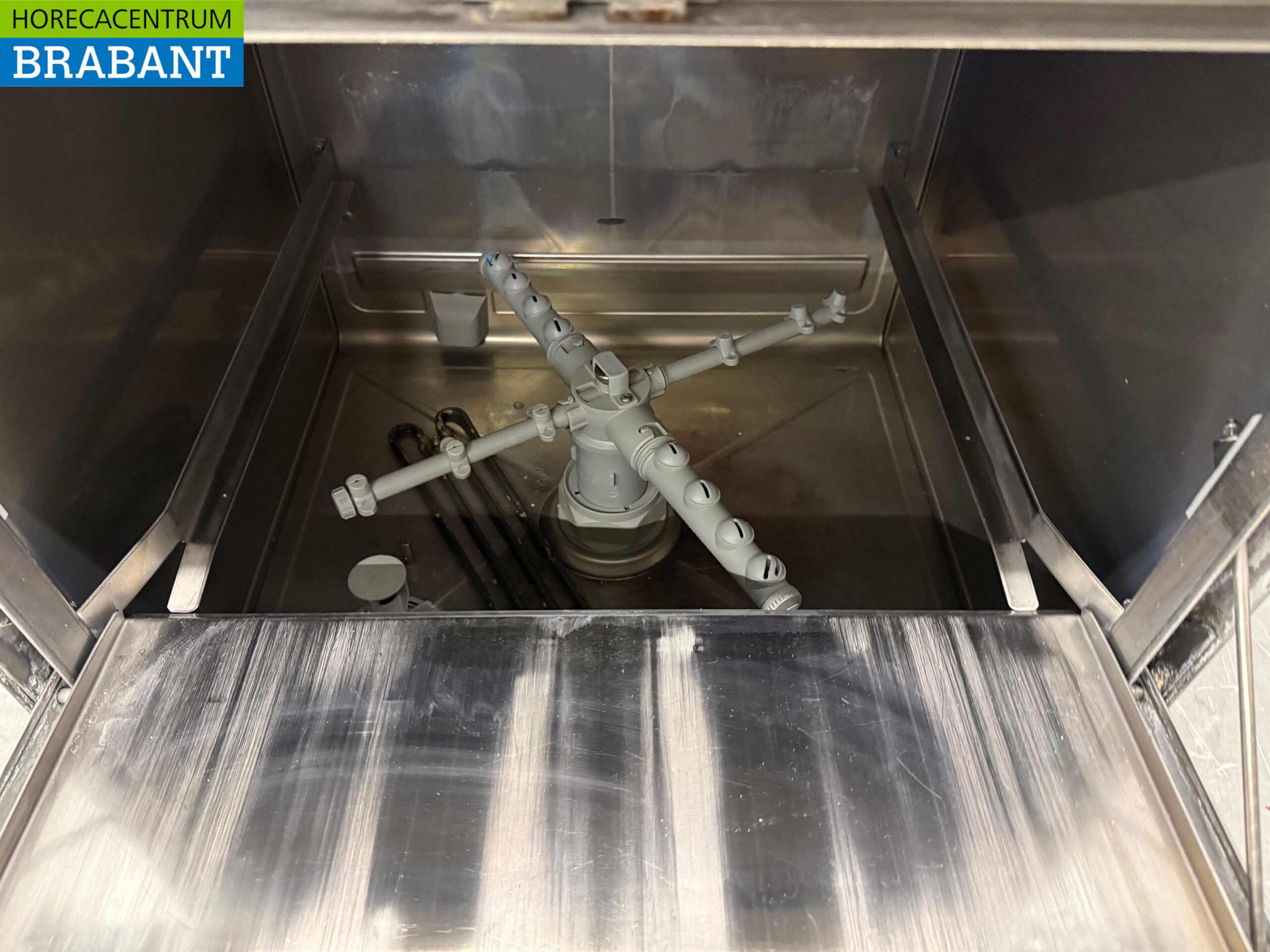 Stainless steel Zanussi NUC1 Dishwasher 230V Catering - Image 4