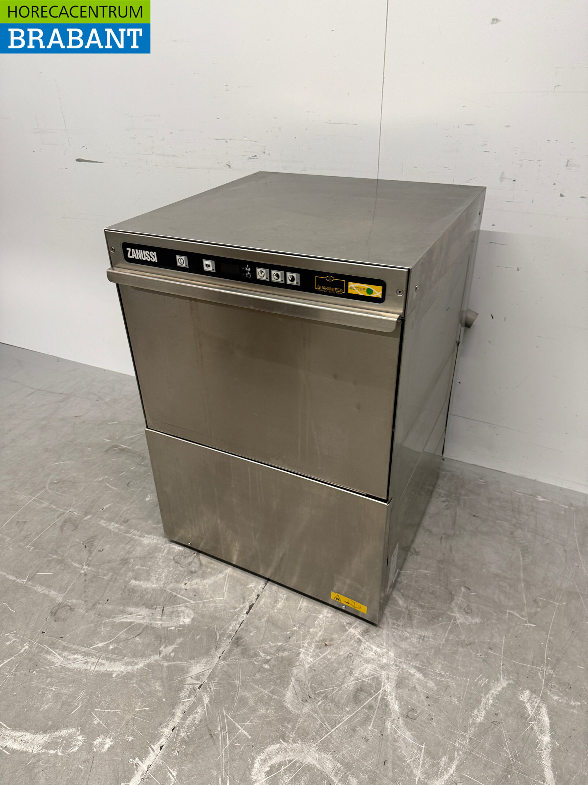 Stainless steel Zanussi Zuca3 Dishwasher 400V Catering - Image 2