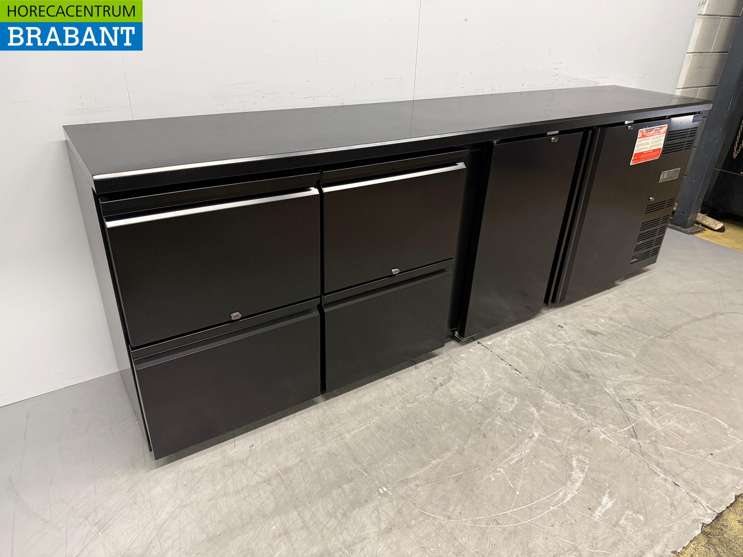 Polar Bar fridge 2 doors and 4 drawers 254,2 cm 230V Horeca - Image 3