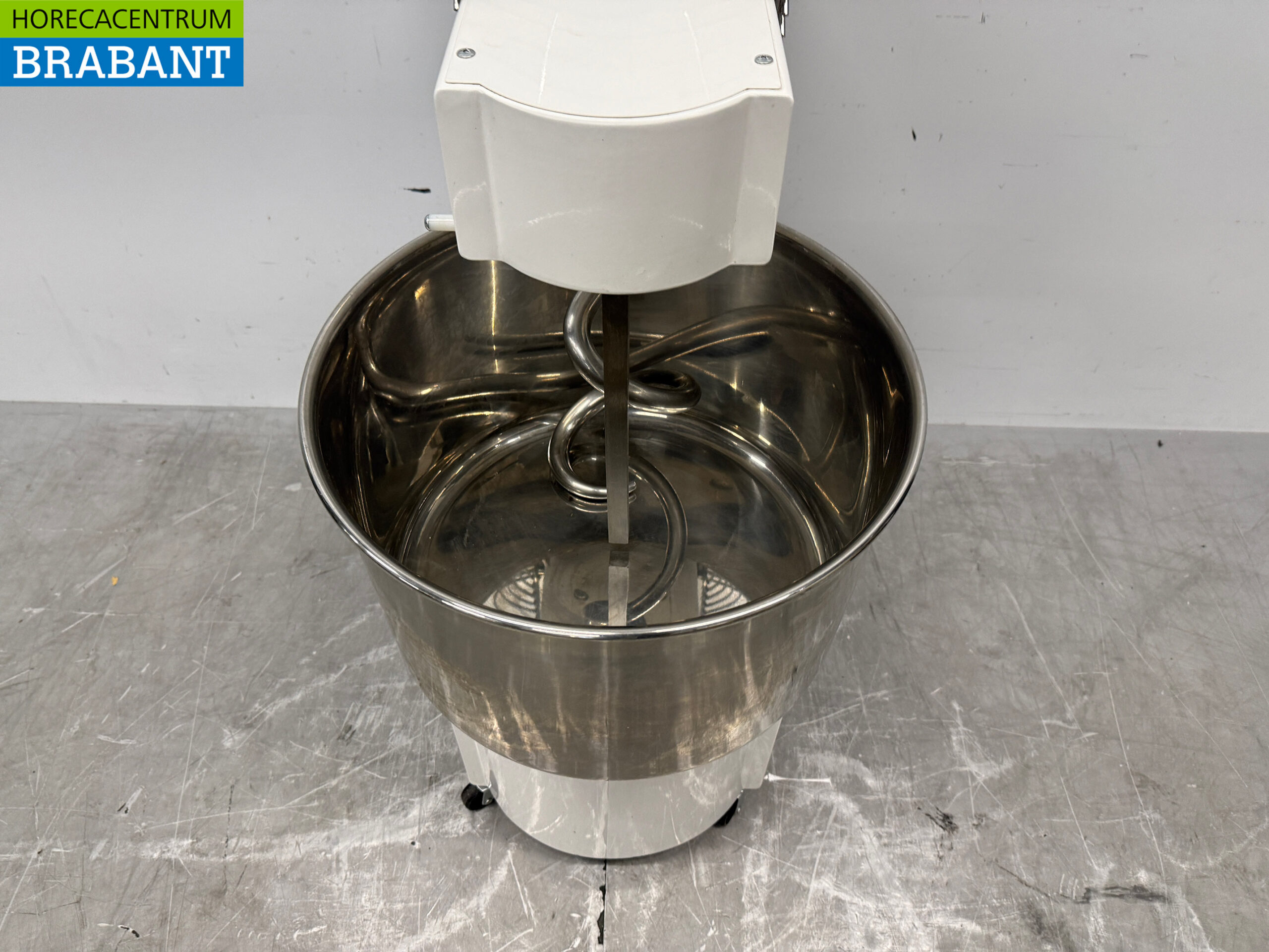 Fimar Mobile Dough Kneader Spiral Kneader 30 liters 400V Horeca - Image 4