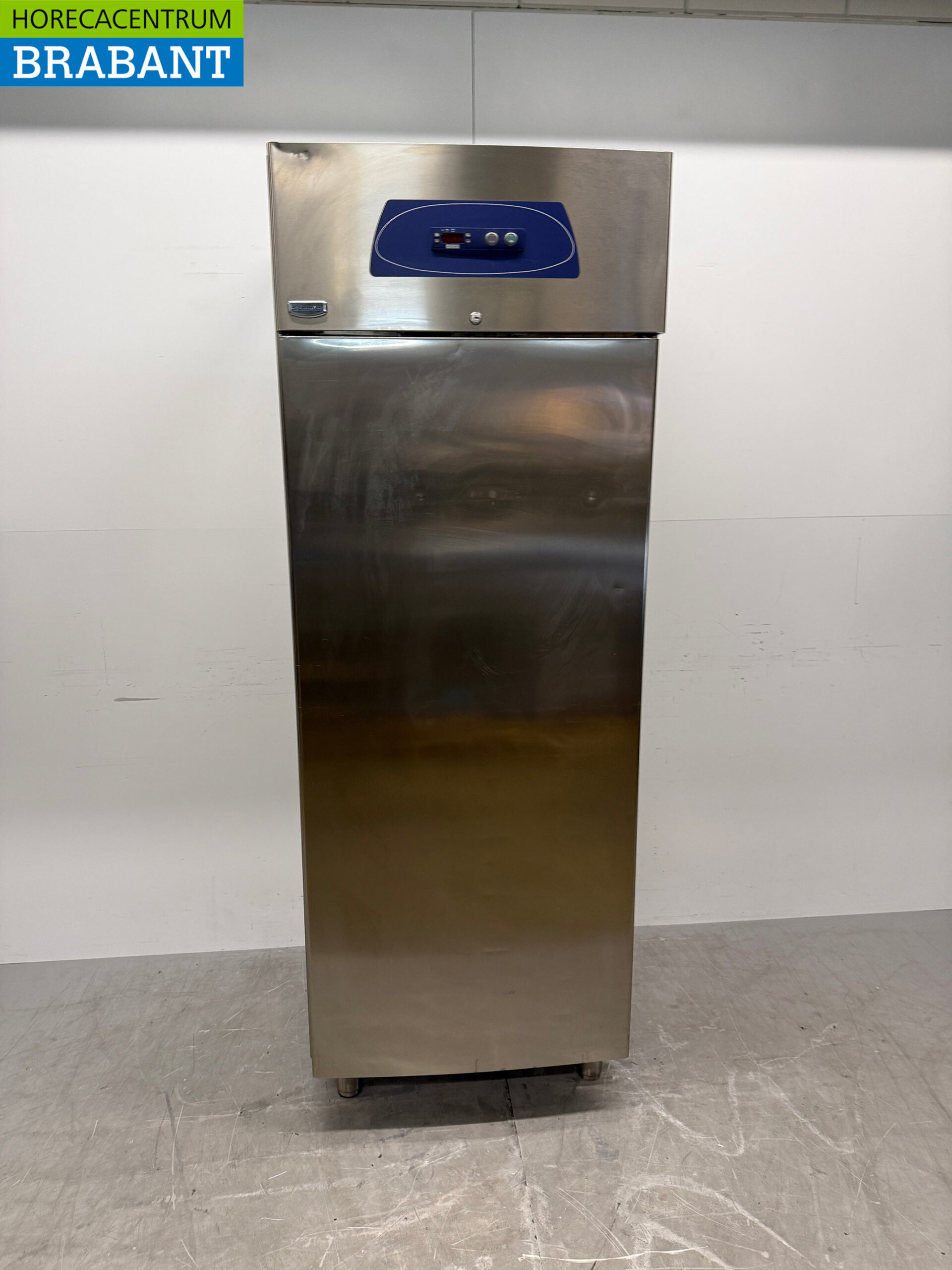 Stainless steel Electrolux Freezer 700 liters 230V Catering