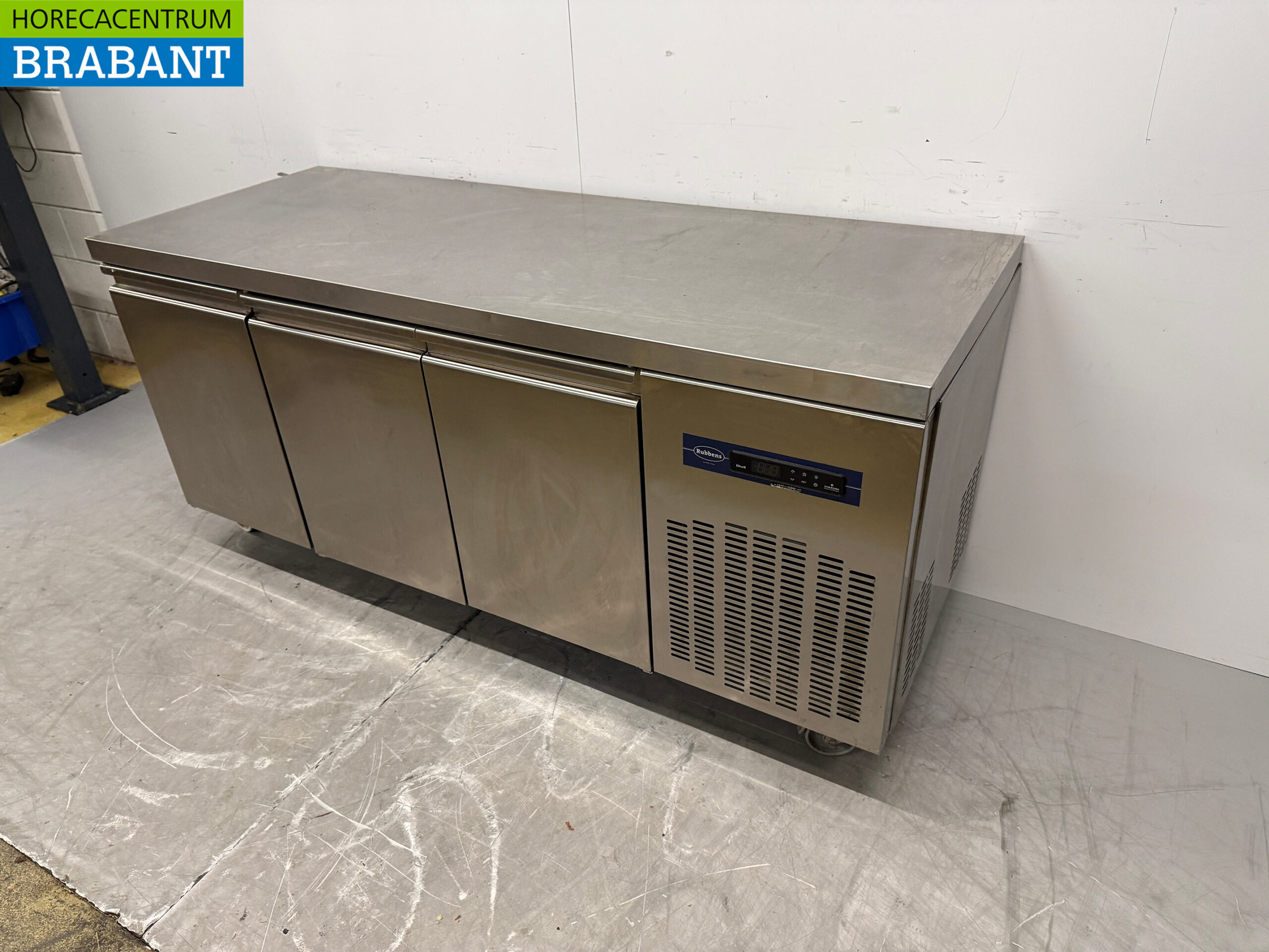 Stainless steel Rubbens Mobile Freezer Workbench 3 Doors 184.5 cm 230V Horeca - Image 2