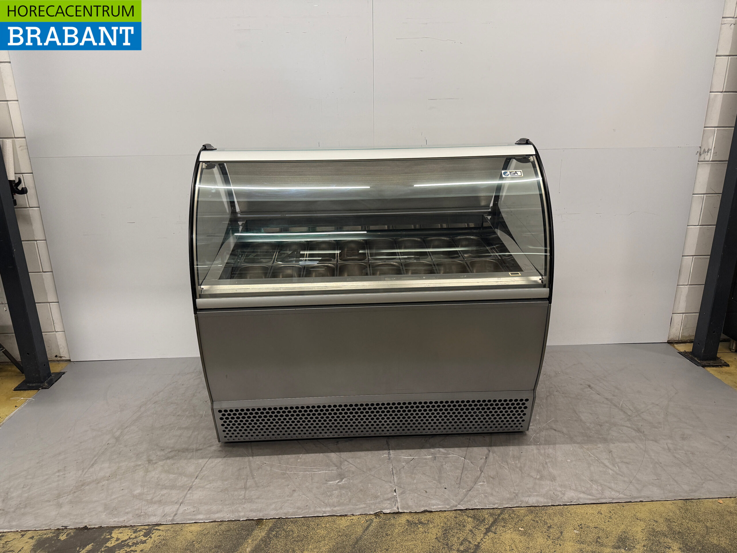 ISA Scoop ice cream display case Ice cream display case 16 x 5 liter container 150,5 cm 230V Horeca