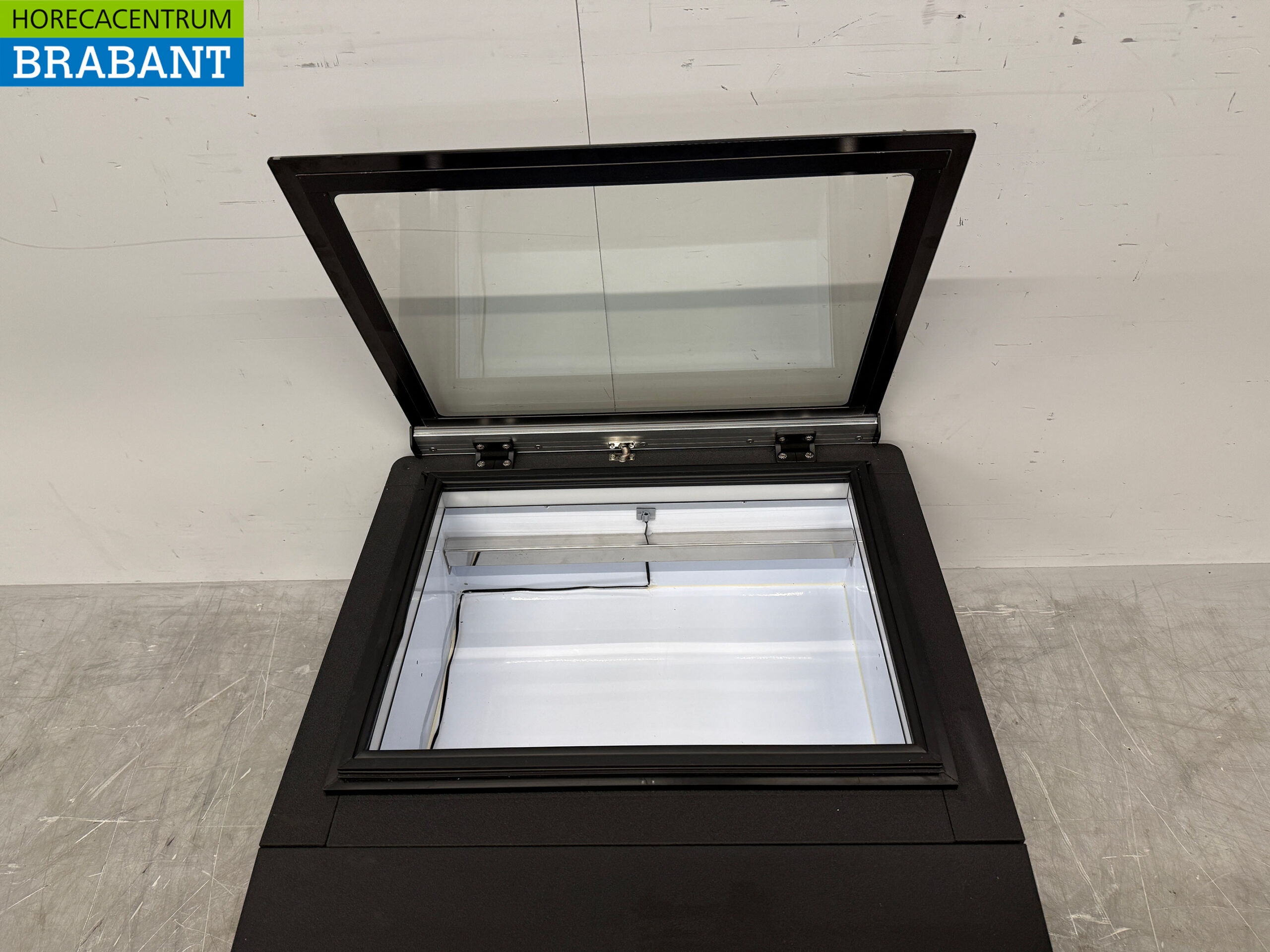 Maxxfrost Set-up Scoop ice cream display case 3 x 5 liter container 230V Horeca - Image 7