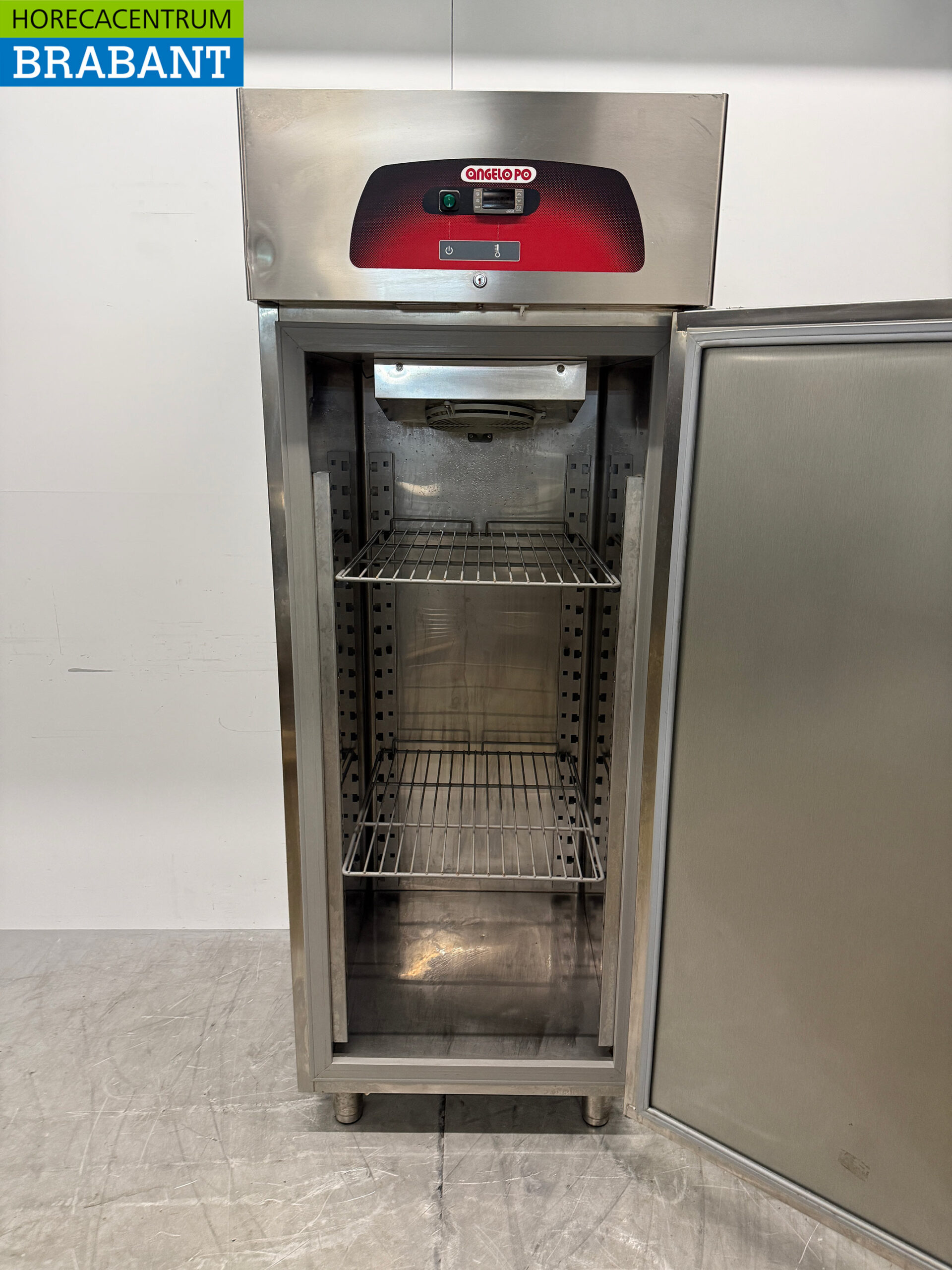 Stainless steel Angelo Po Freezer 600 liters 230V Catering - Image 4