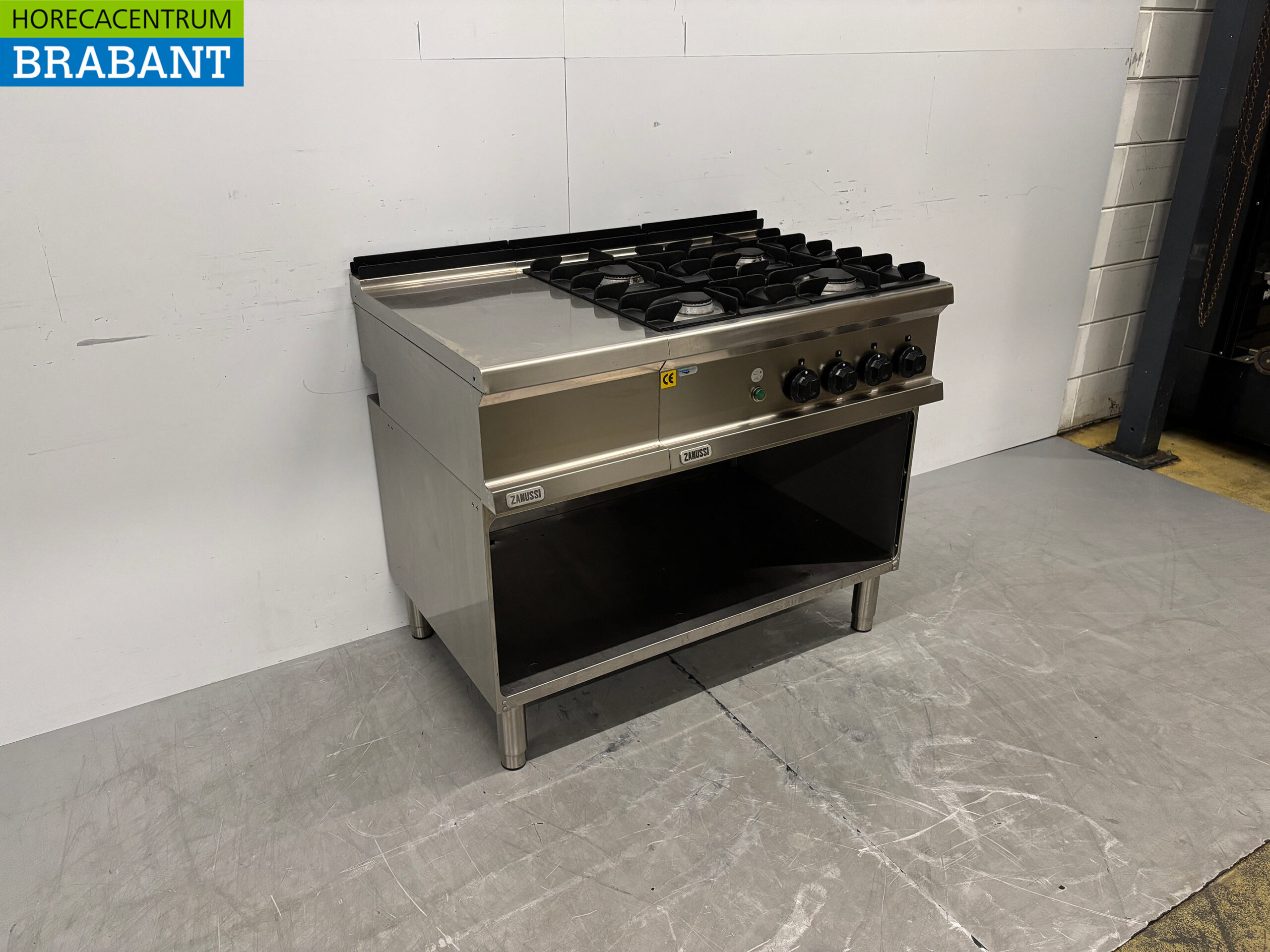 Stainless steel Zanussi 4 burner stove with work unit 105 cm GAS + 230V Horeca - Image 3