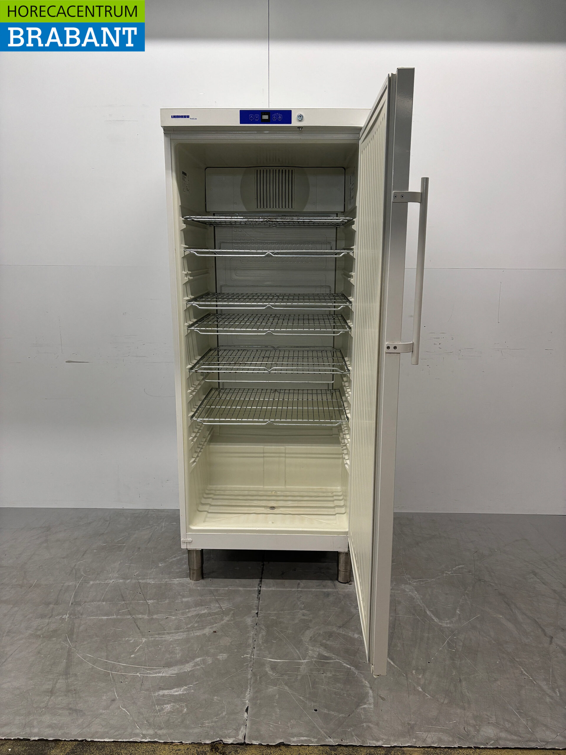 Liebherr Refrigeration 583 liters 230V Horeca - Image 4