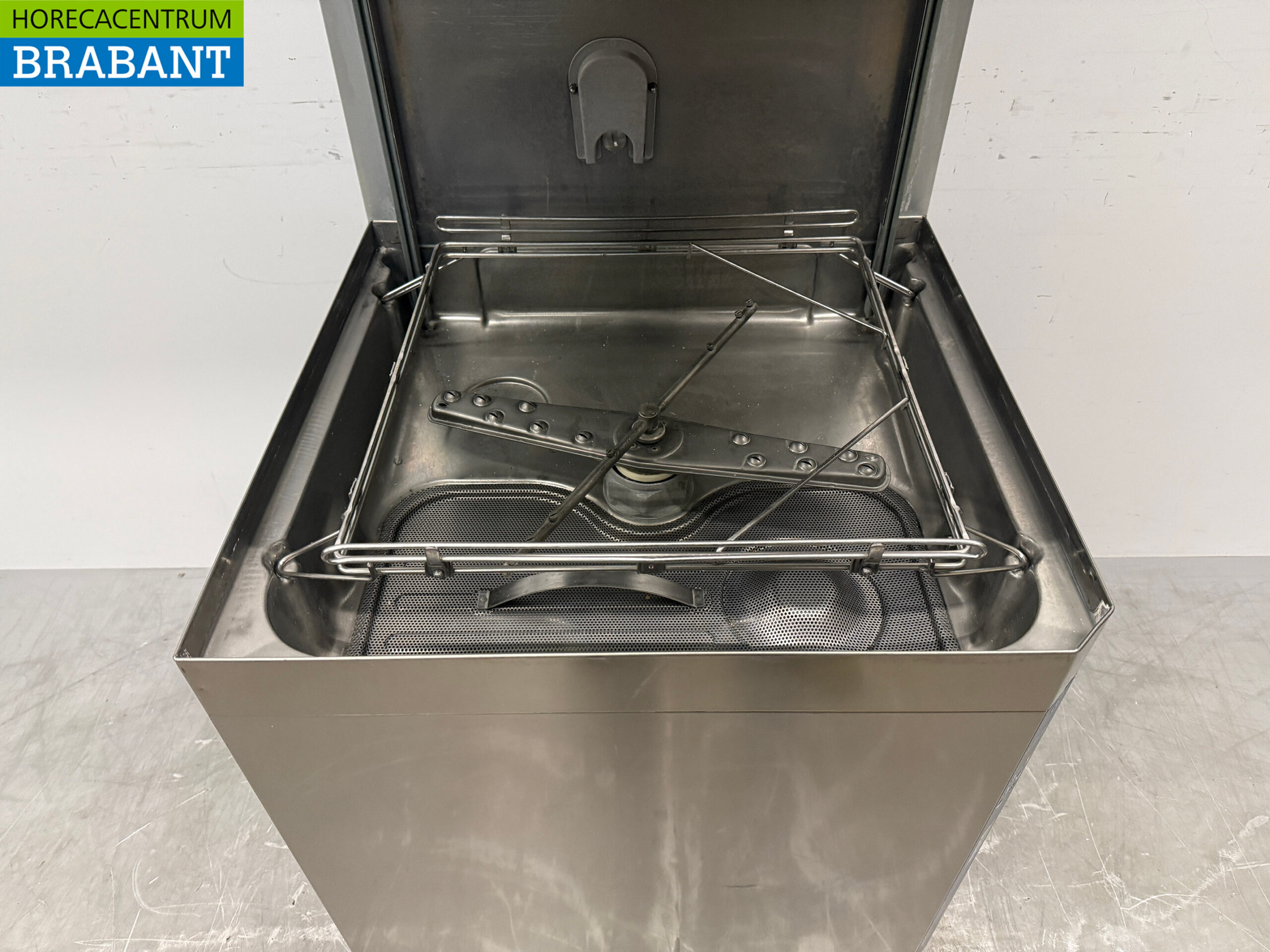 Stainless steel Zanussi Sliding dishwasher 400V Catering - Image 4