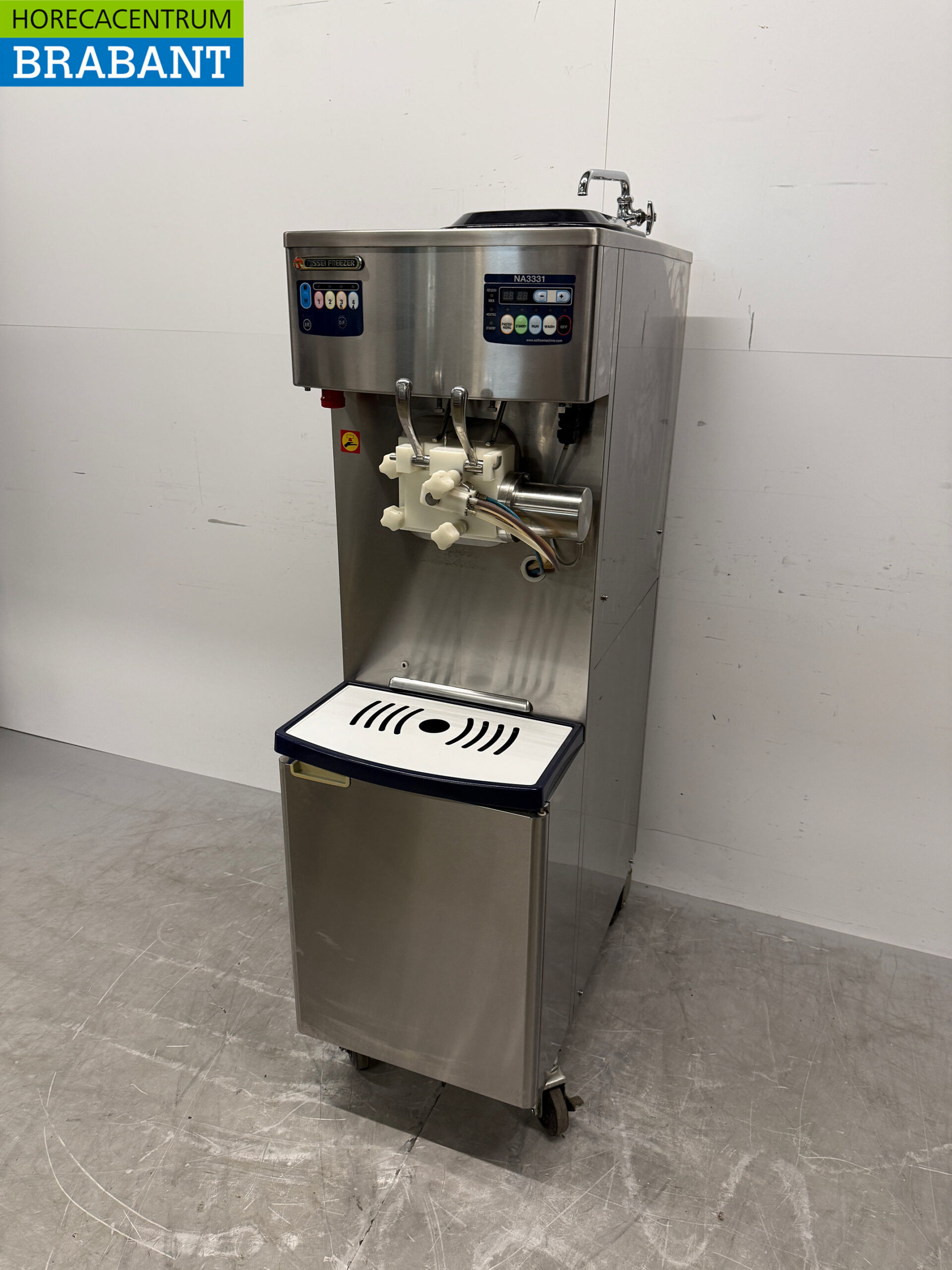 Stainless steel Nissei NA3331 Soft ice cream machine with milkshake function 400V Catering - Image 2
