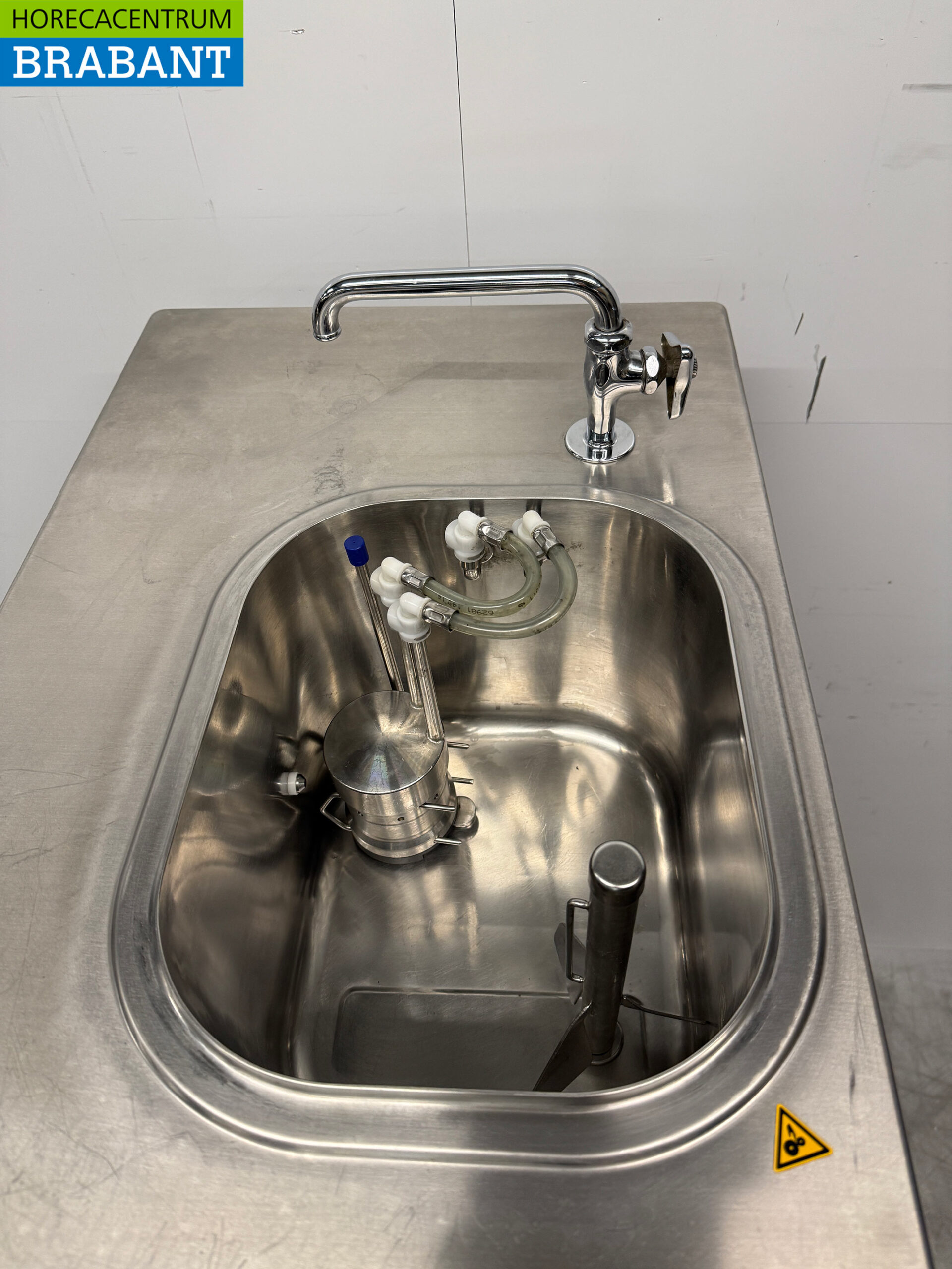 Stainless steel Nissei NA3331 Soft ice cream machine with milkshake function 400V Catering - Image 12