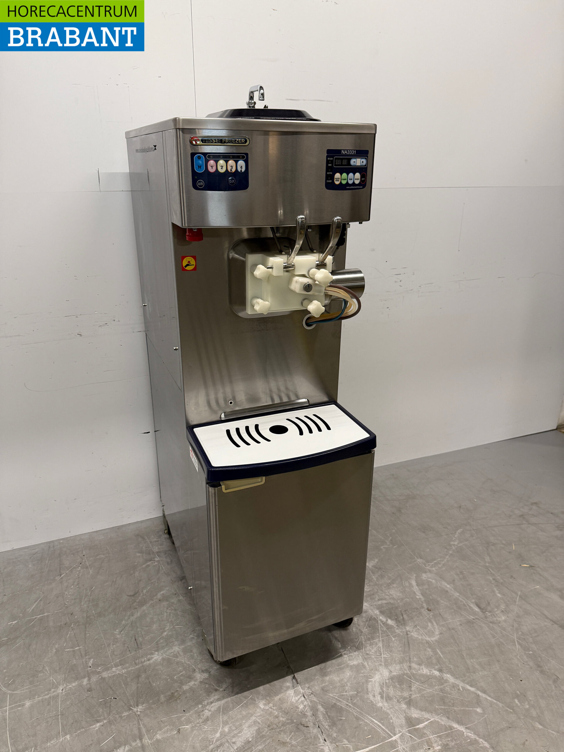 Stainless steel Nissei NA3331 Soft ice cream machine with milkshake function 400V Catering - Image 3