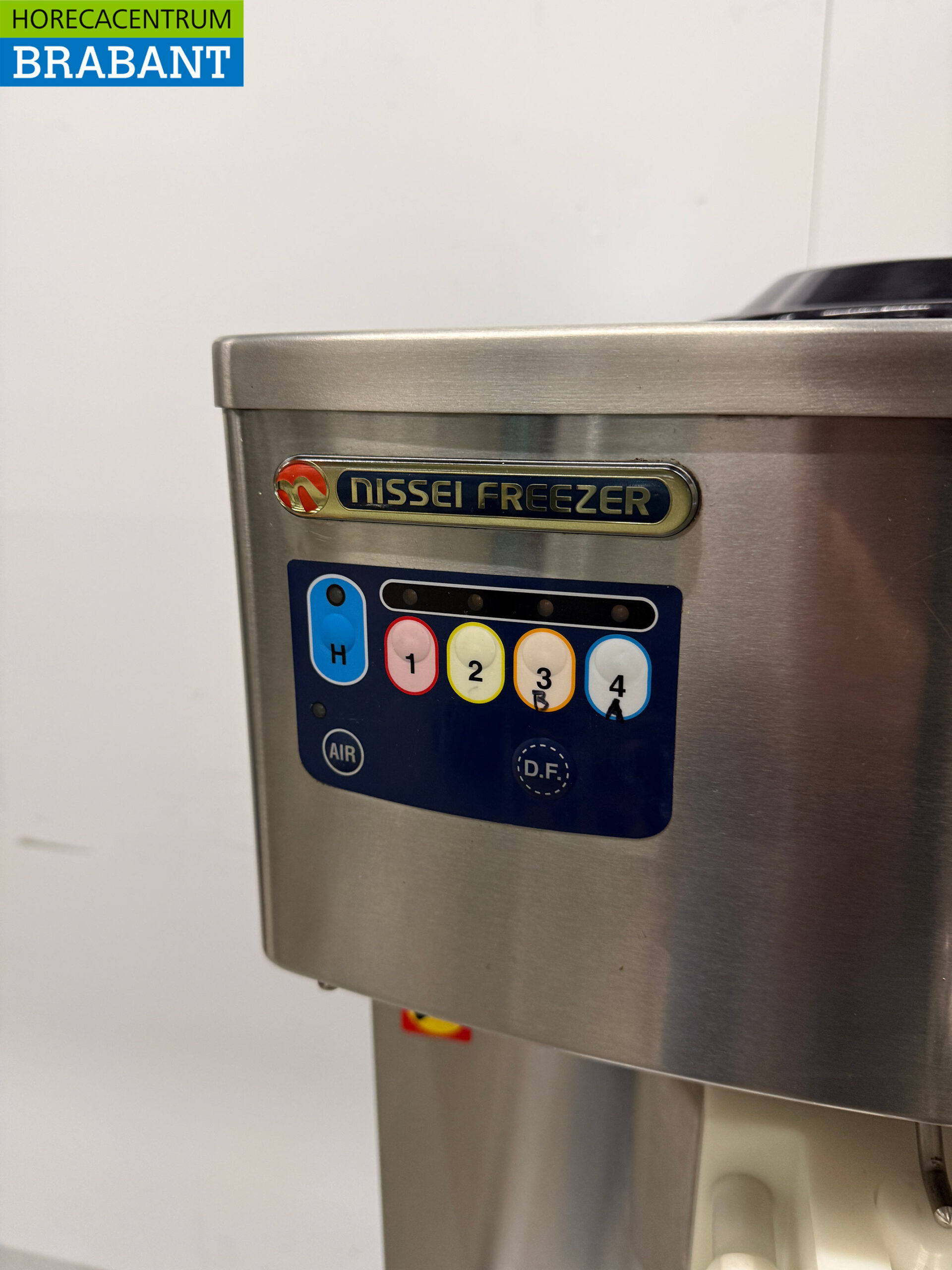 Stainless steel Nissei NA3331 Soft ice cream machine with milkshake function 400V Catering - Image 5