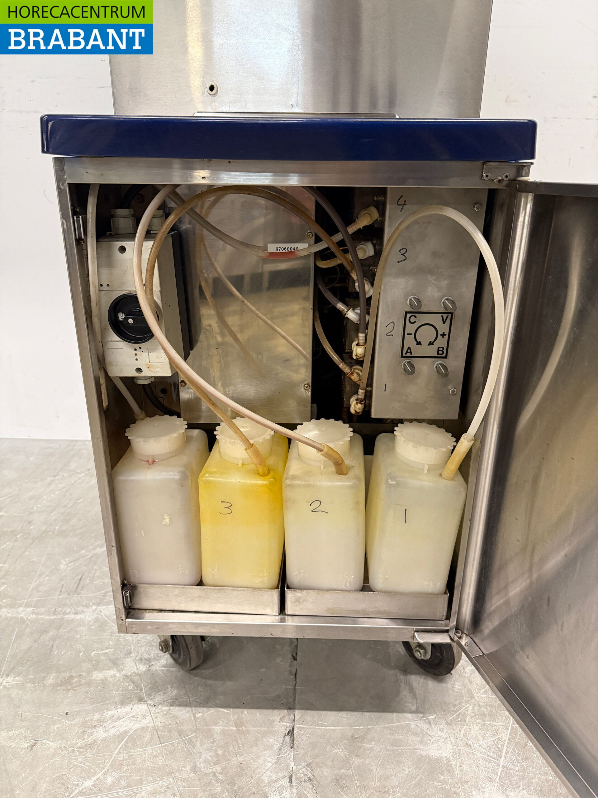 Stainless steel Nissei NA3331 Soft ice cream machine with milkshake function 400V Catering - Image 9