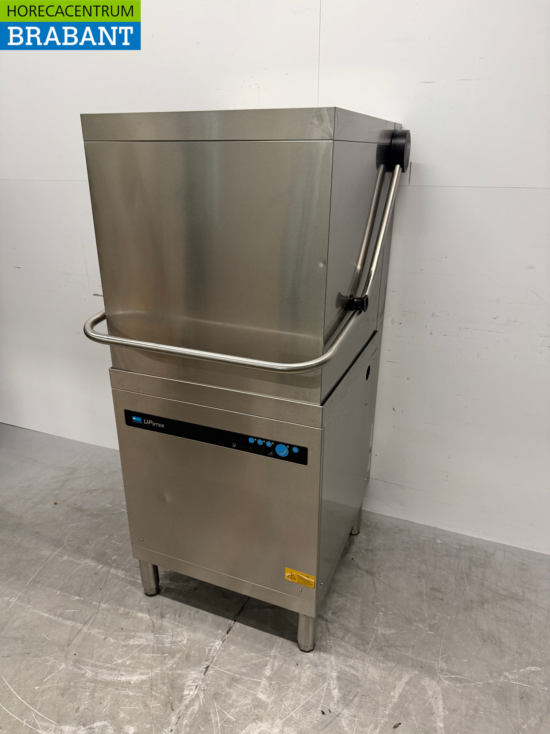 Stainless steel Meiko Sliding dishwasher with drain pump 400V Catering - Image 2