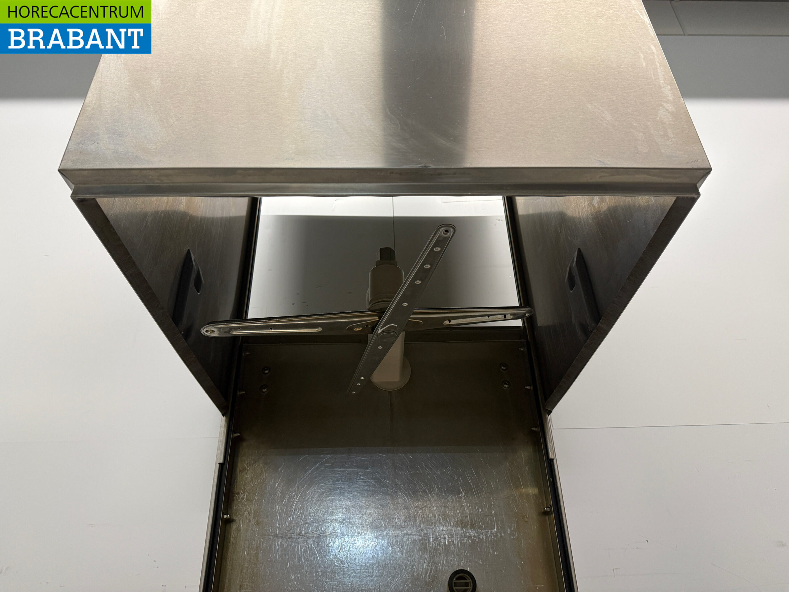 Stainless steel Meiko Sliding dishwasher with drain pump 400V Catering - Image 5