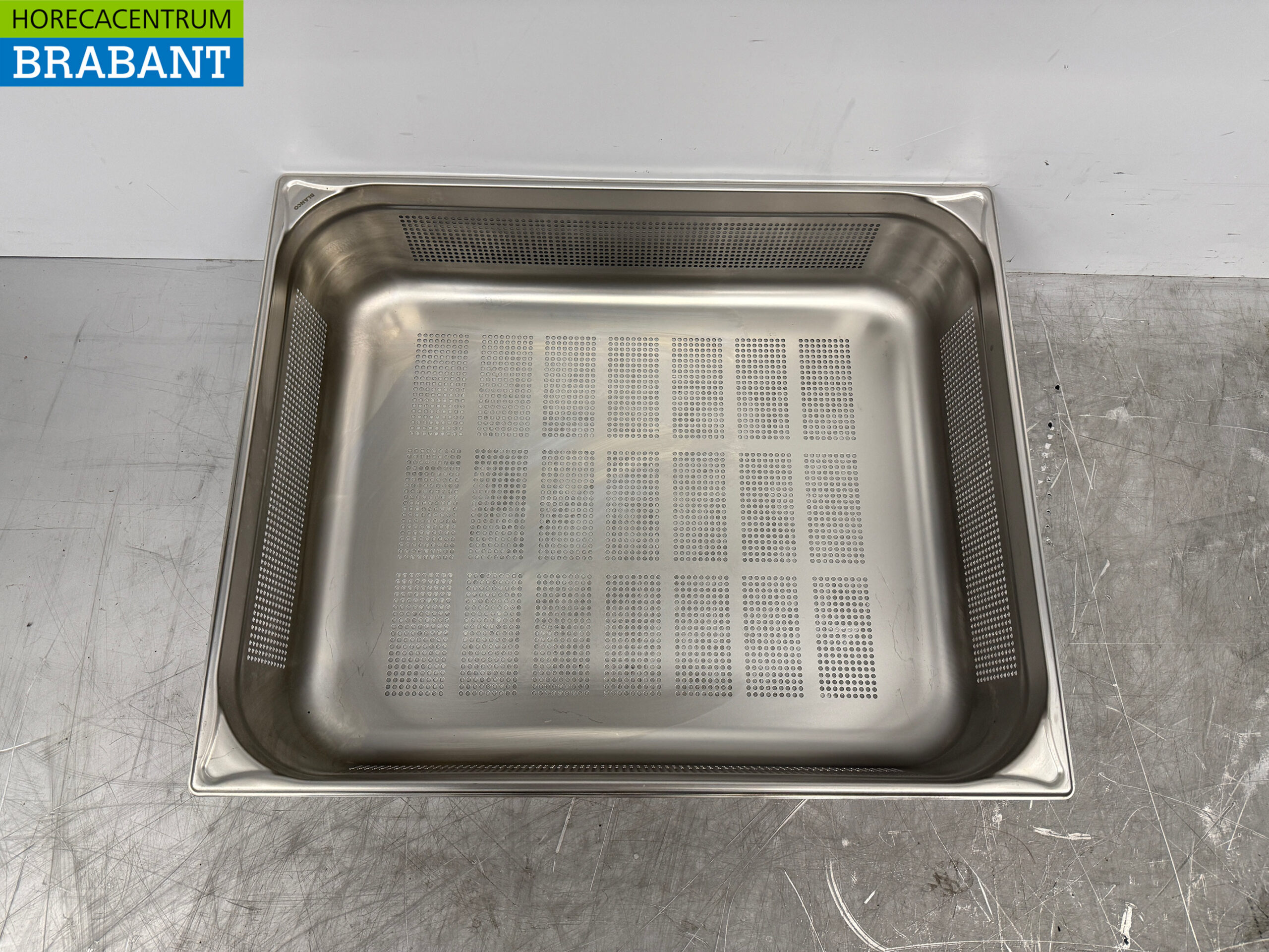 Stainless steel Blanco 2/1 GN - Gastronorm Tray Perforated 150 mm Catering - Image 4