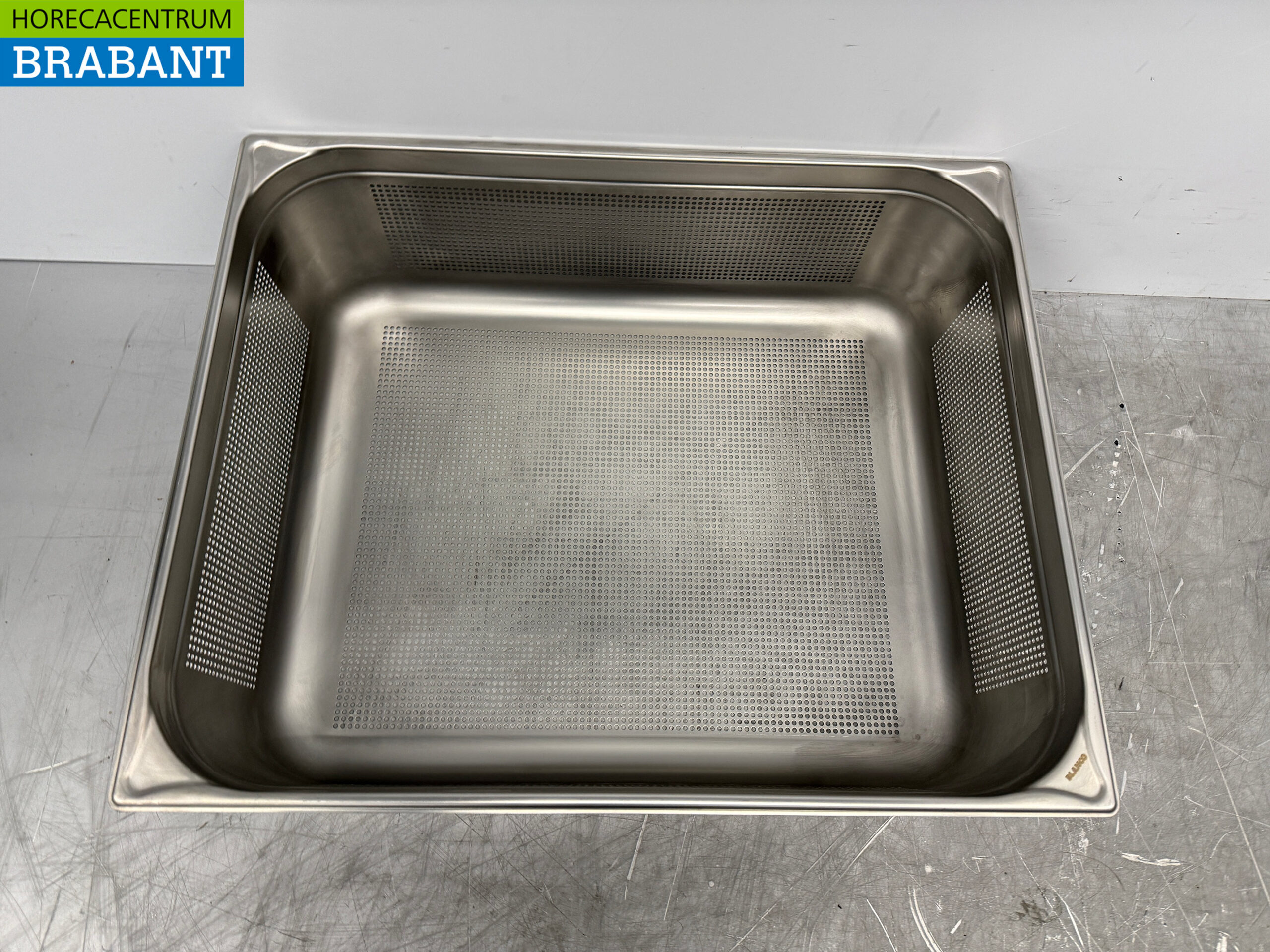 Stainless steel Blanco 2/1 GN - Gastronorm Tray Perforated 200 mm Catering - Image 4